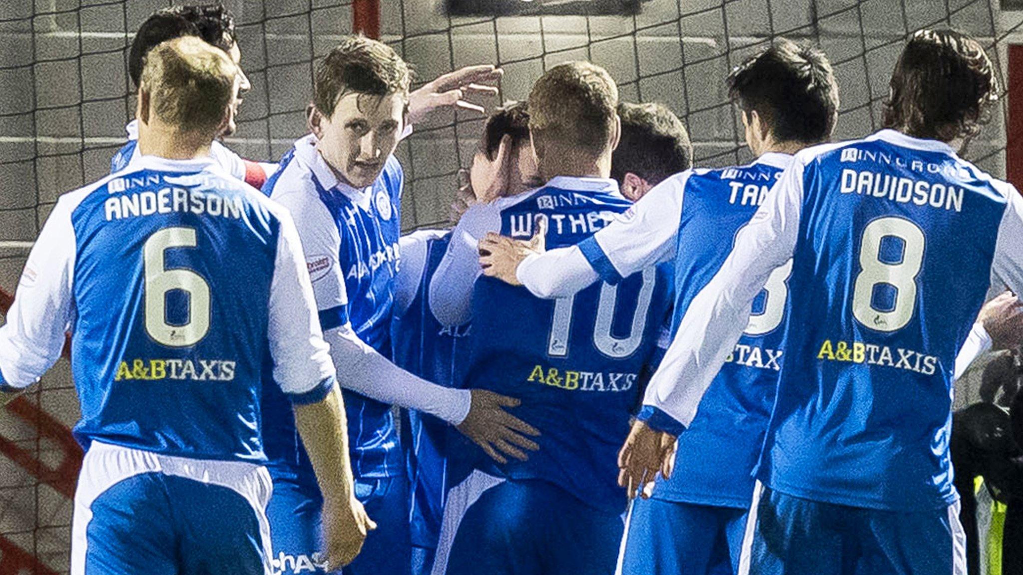 St Johnstone players celebrate Stefan Scougall's goal