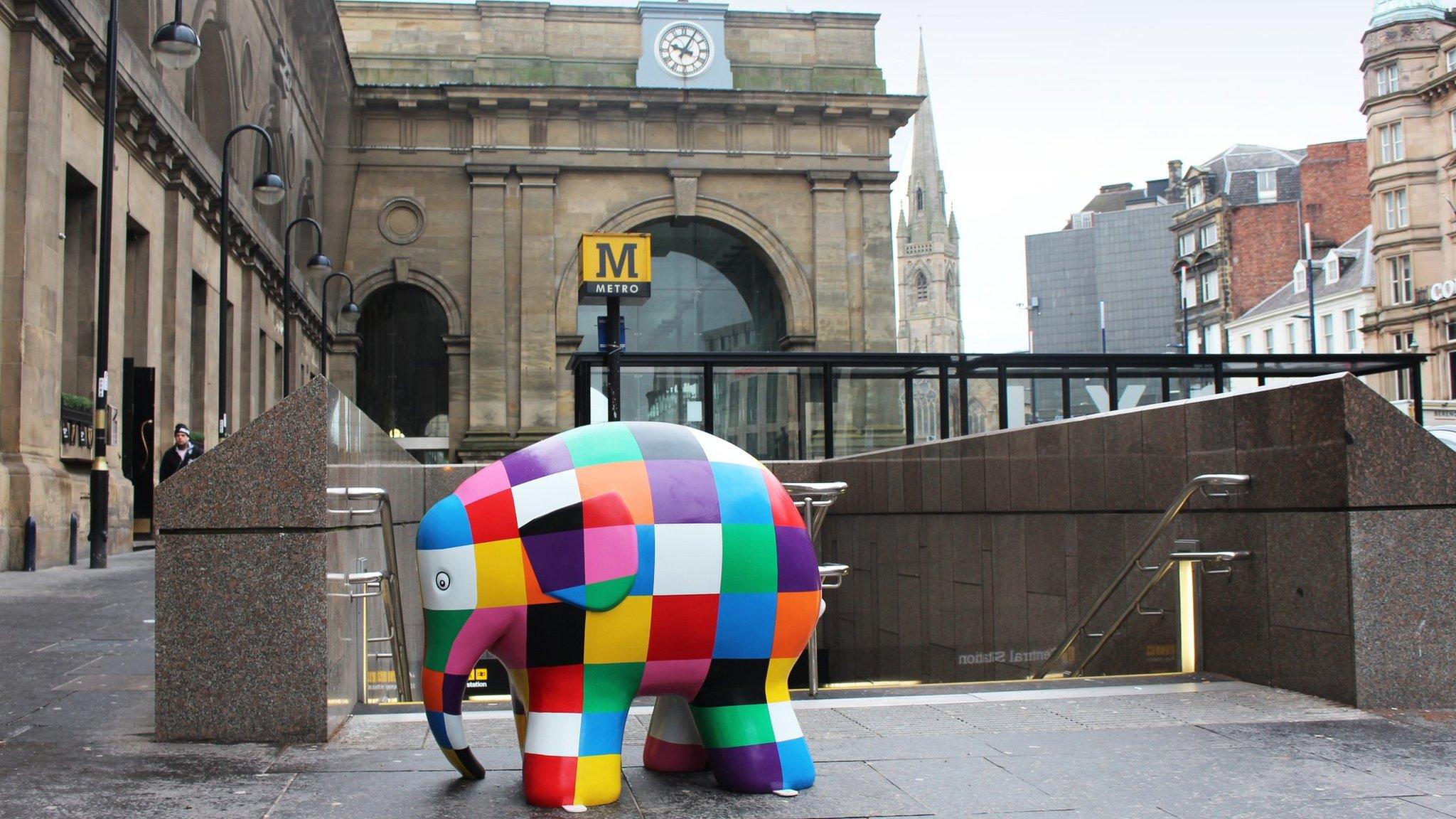 Elmer sculpture at Central Station