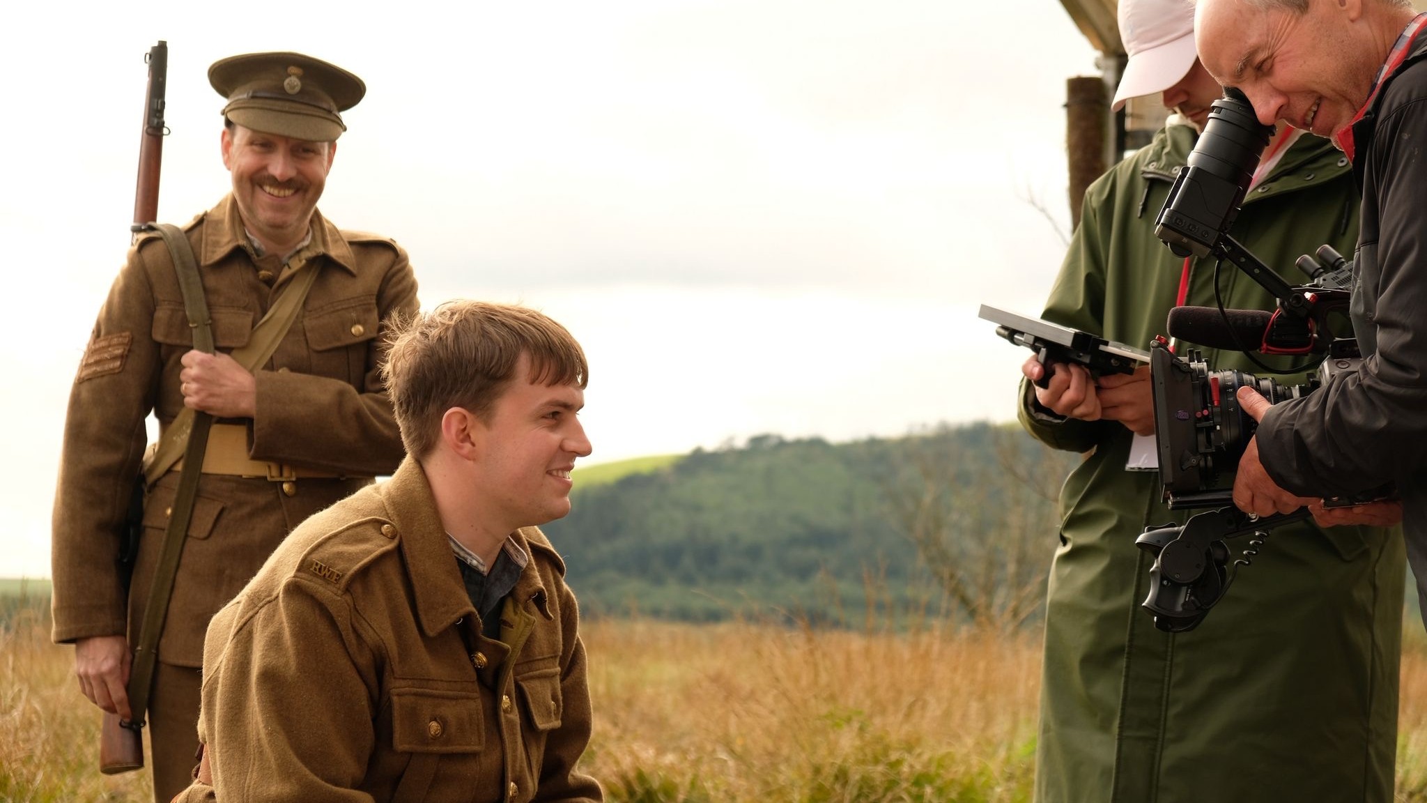 Rhodri Evan a Rhodri Lewis ar set 'A pack of five' 