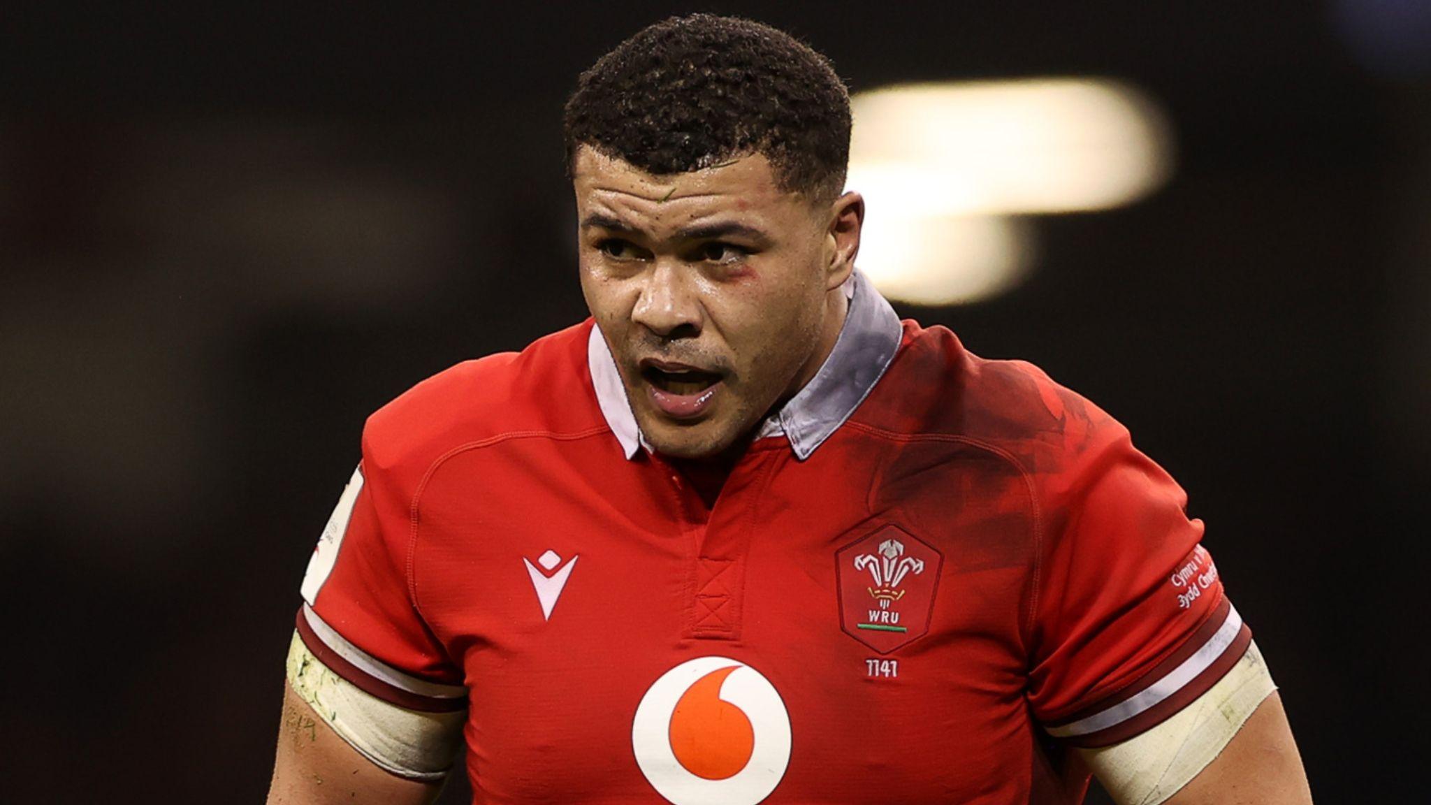 Leon Brown playing for Wales 