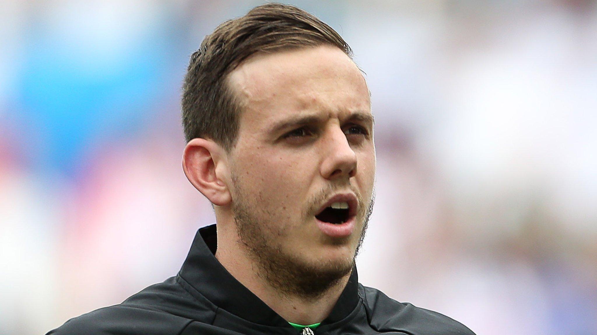 Danny Ward