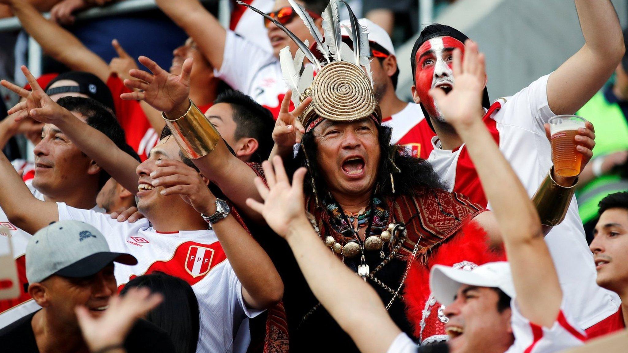 Peru fans