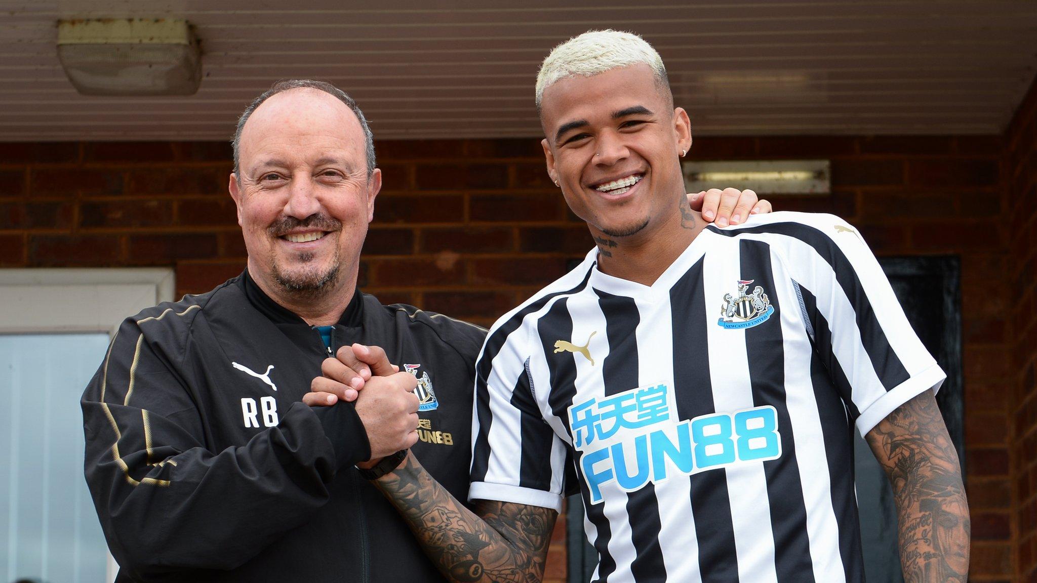 Rafa Benitez and Kenedy