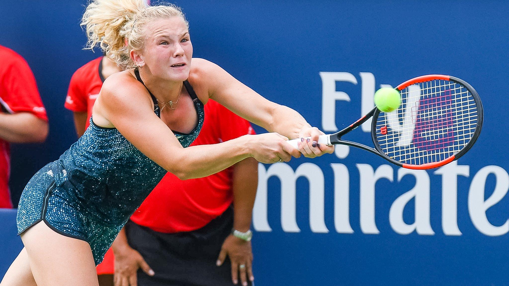 Tennis - MONTREAL, QC - AUGUST 06: Sesil Karatantcheva of Bulgaria hits a return against Maria Sharapova of Russia during day one of the Rogers Cup at IGA Stadium on August 6, 2018 in Montreal, Quebec, Canada. (Photo by Minas Panagiotakis/Getty Images)