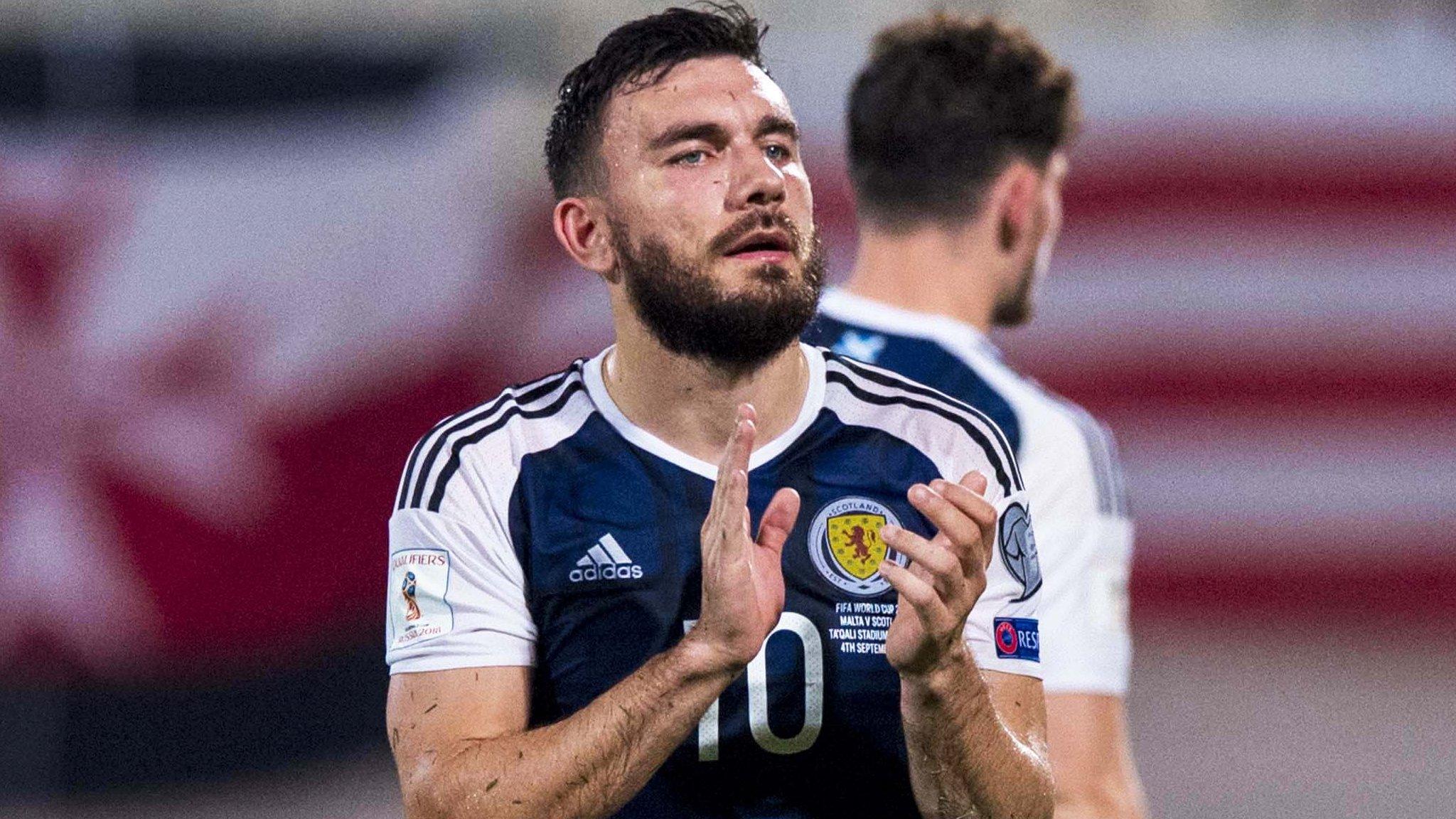 Scotland midfielder Robert Snodgrass