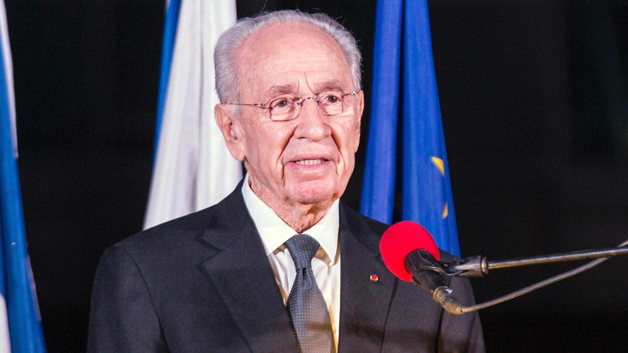 File photo of Shimon Peres (14 November 2015)