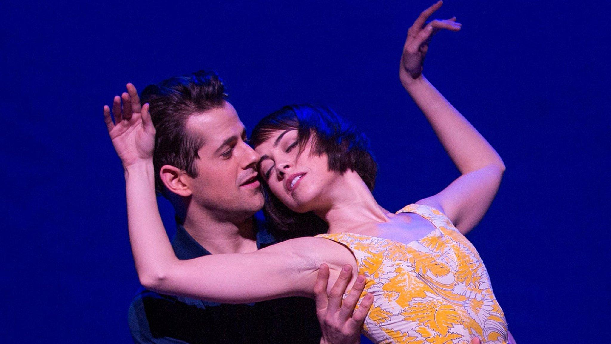 ROBERT FAIRCHILD AND LEANNE COPE IN AN AMERICAN IN PARIS. ORIGINAL BROADWAY CAST. CREDIT MATTHEW MURPHY