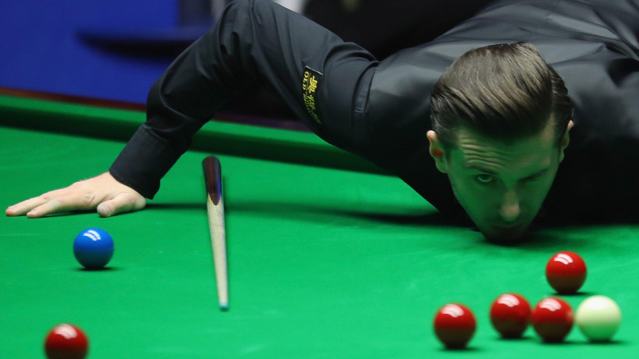 Mark Selby eyeing up what shot to make