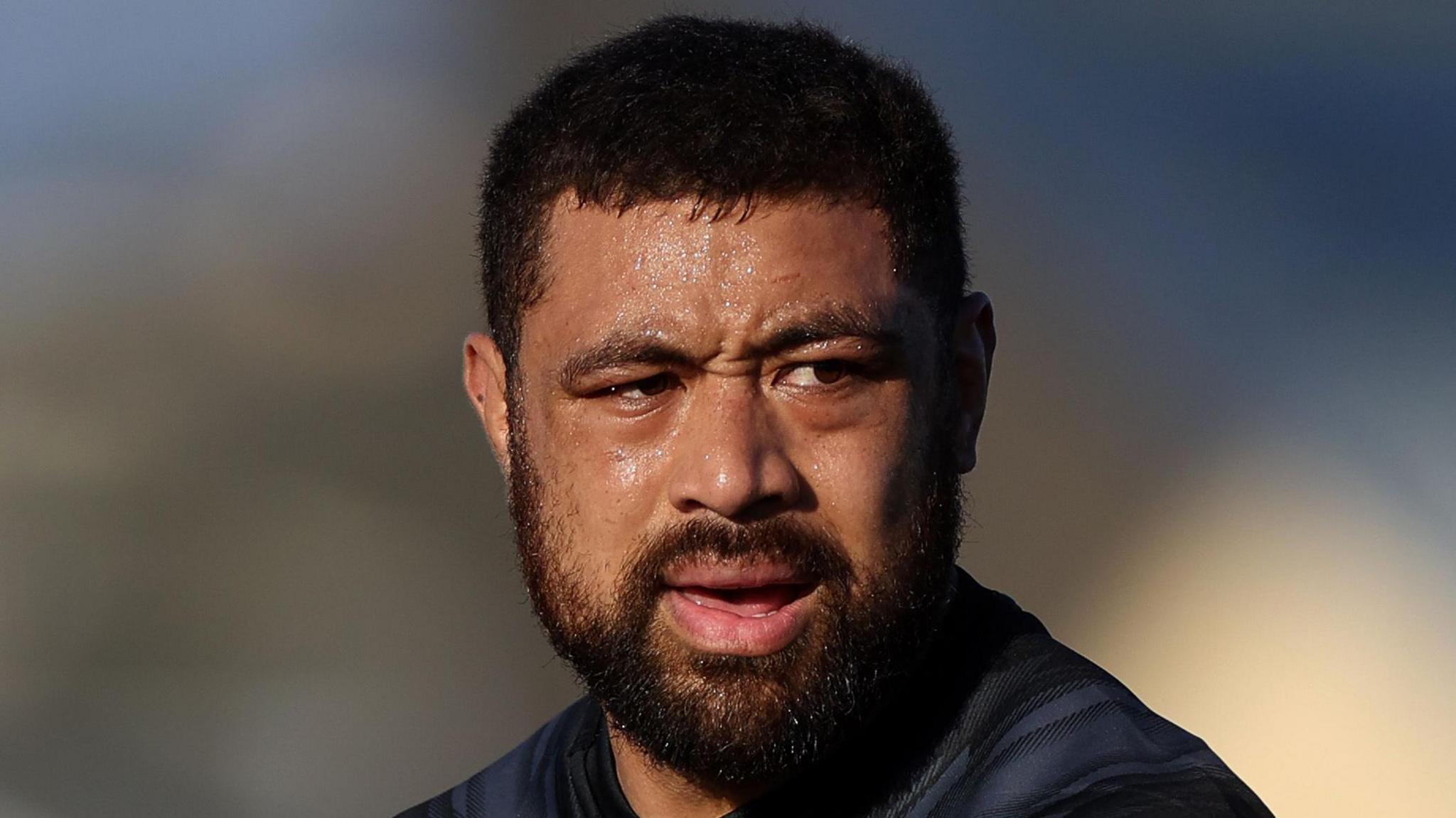 Taulupe Faletau in training