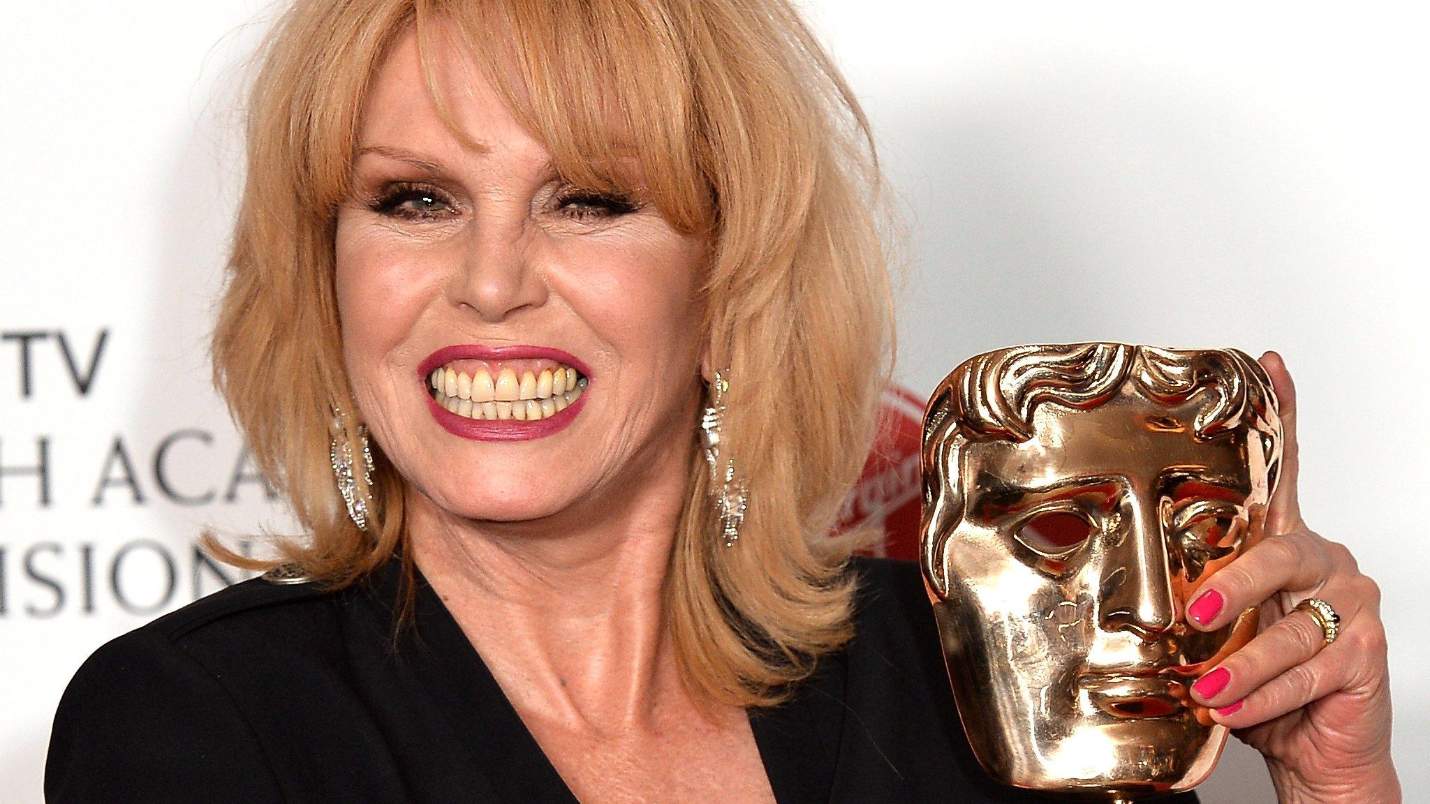 Joanna Lumley with her Bafta TV Award in 2017