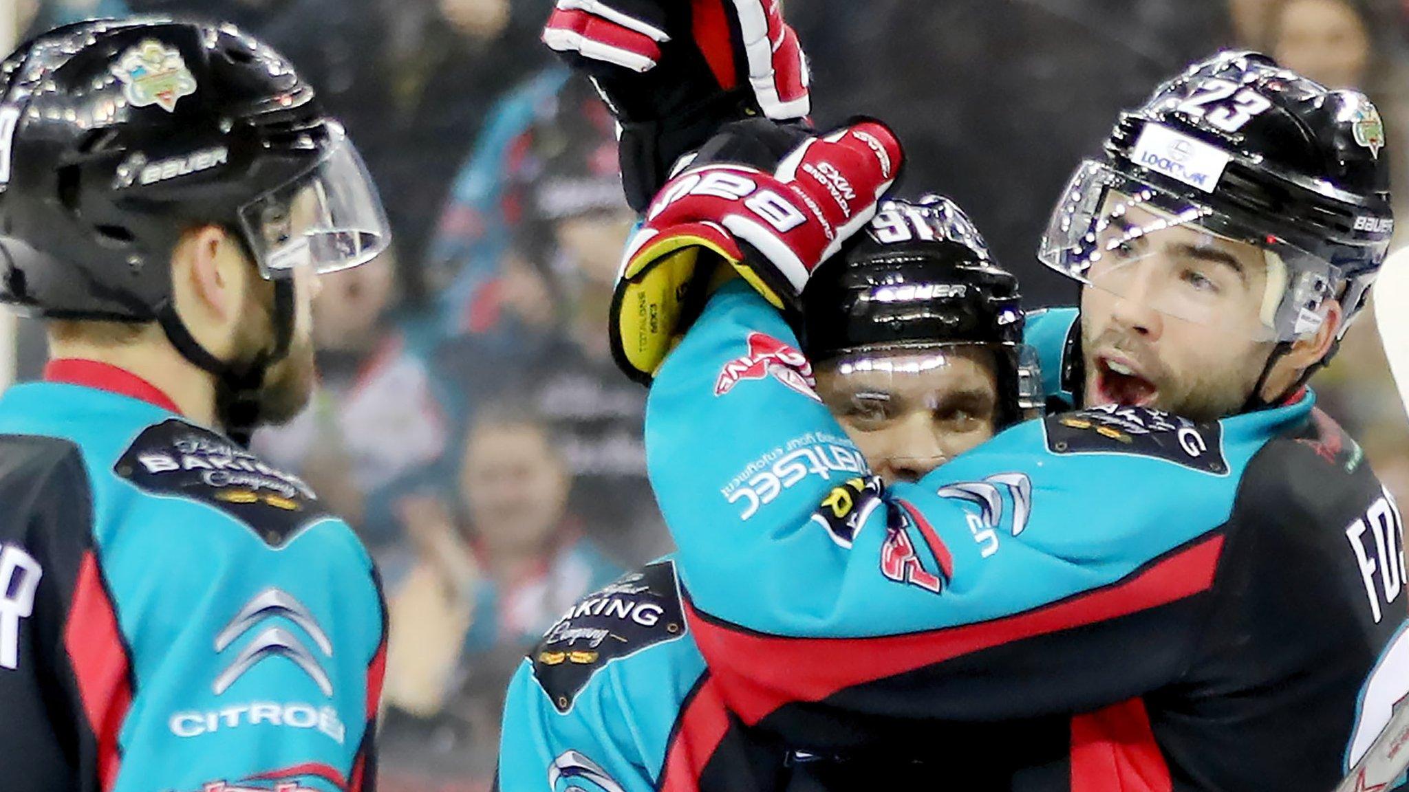 The Belfast Giants celebrated a 5-3 win over Braehead Clan