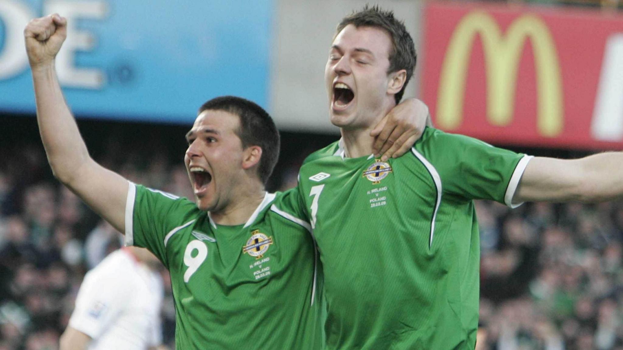 David Healy and Jonny Evans playing for Northern Ireland
