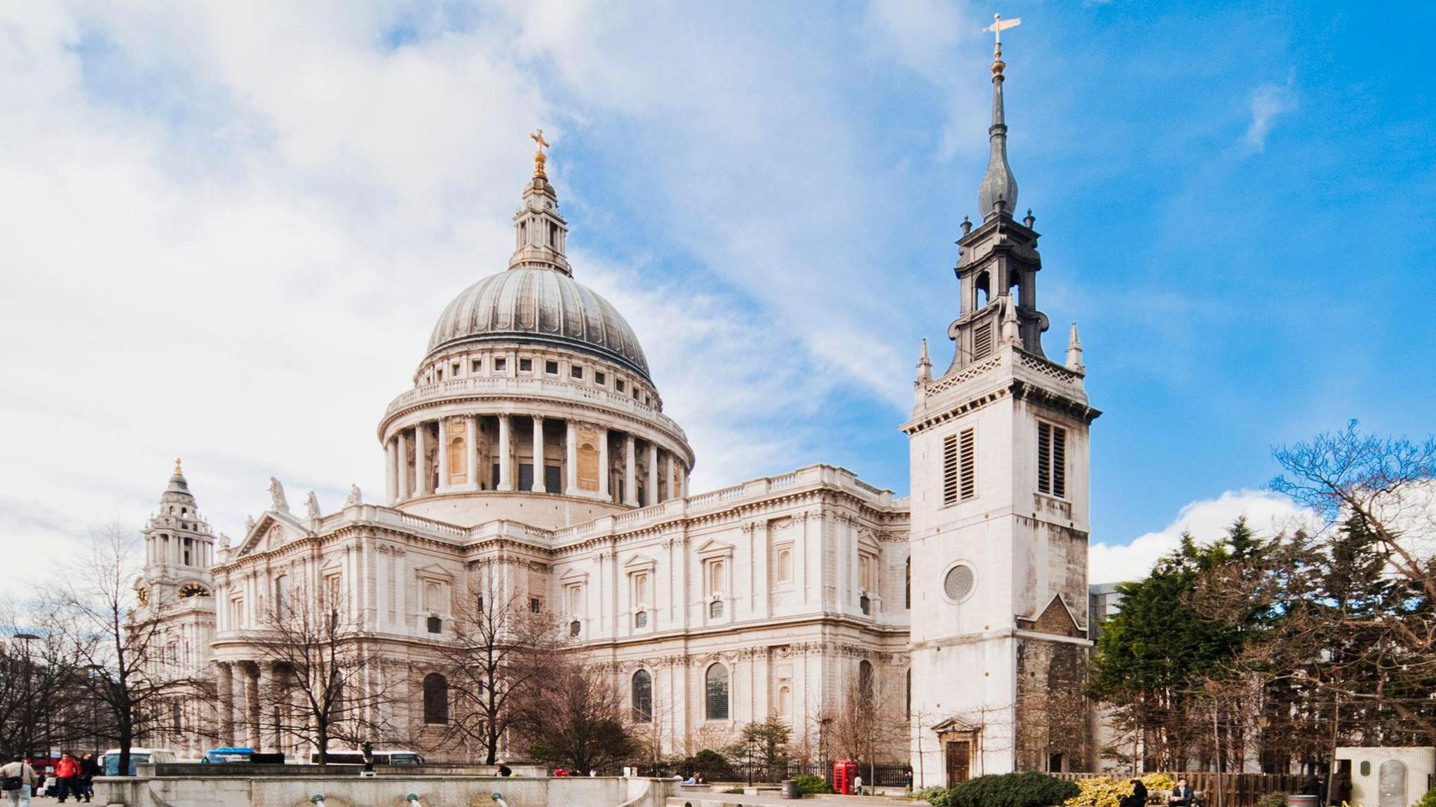 st pauls cathedral in day time