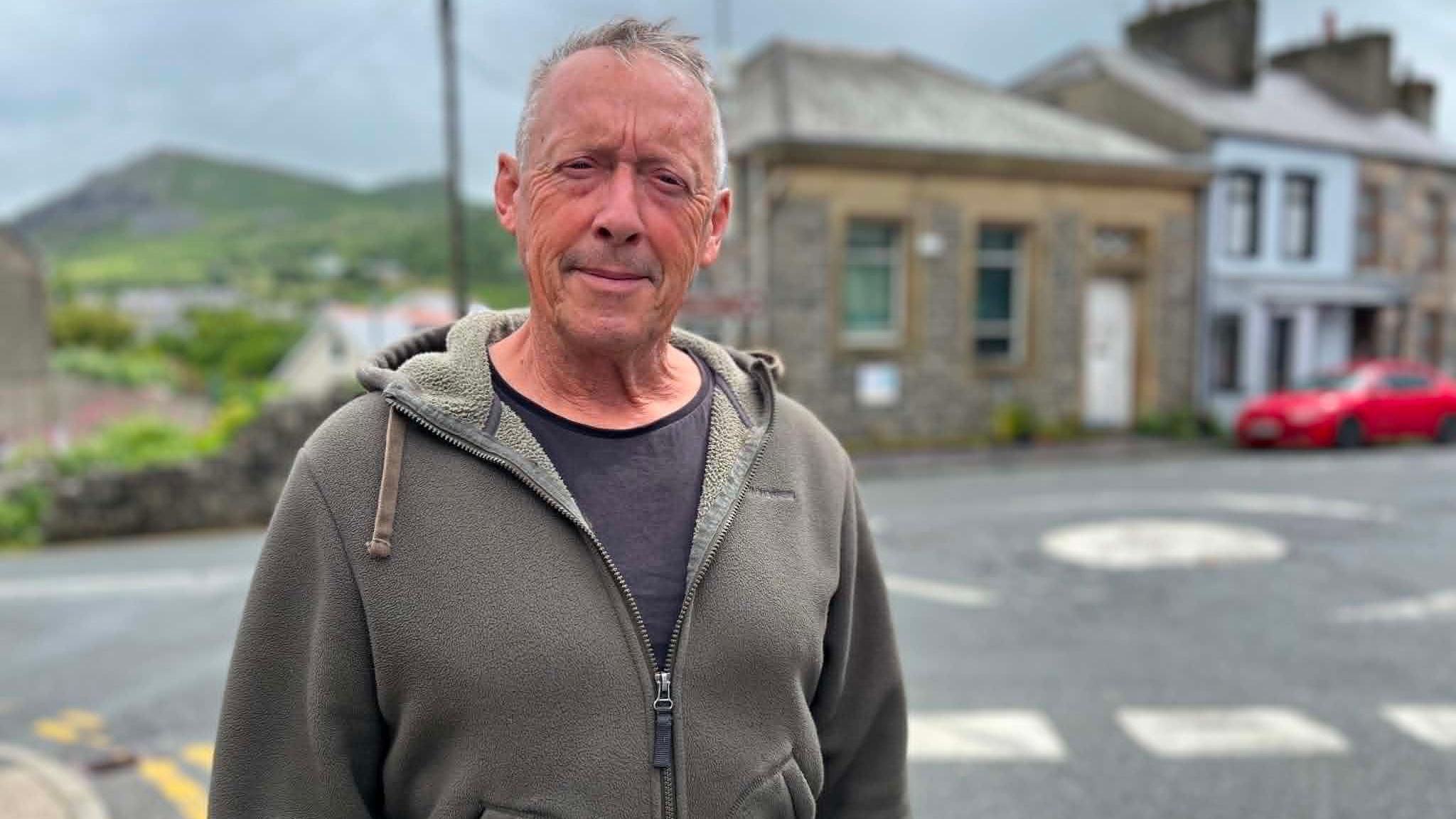 Y Cynghorydd Gruffydd Williams