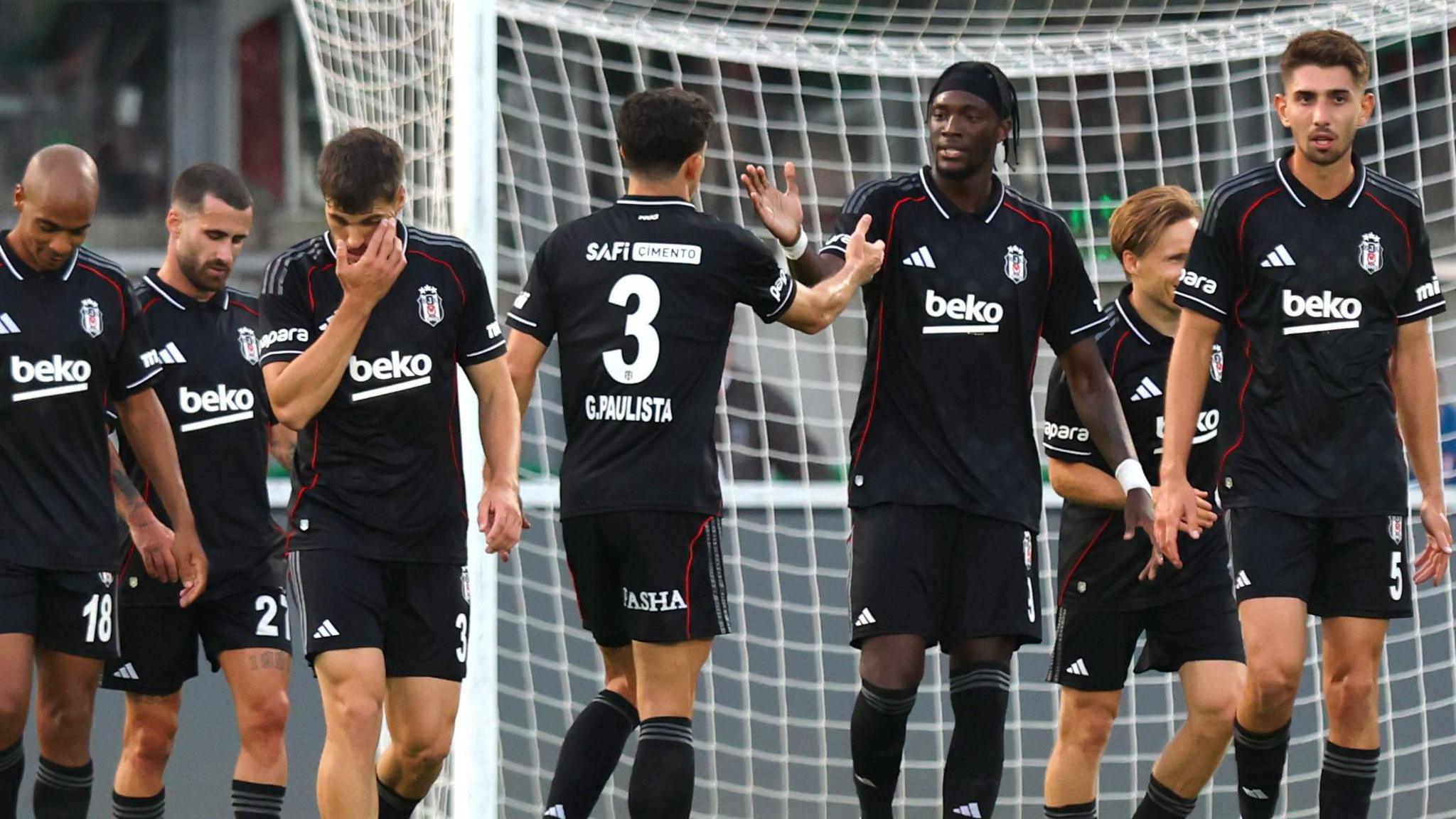 St Patrick's Athletic 4-1 Beşiktaş: Tammy Abraham nets first-half hat-trick  as Besiktas beat St Pat's - BBC Sport
