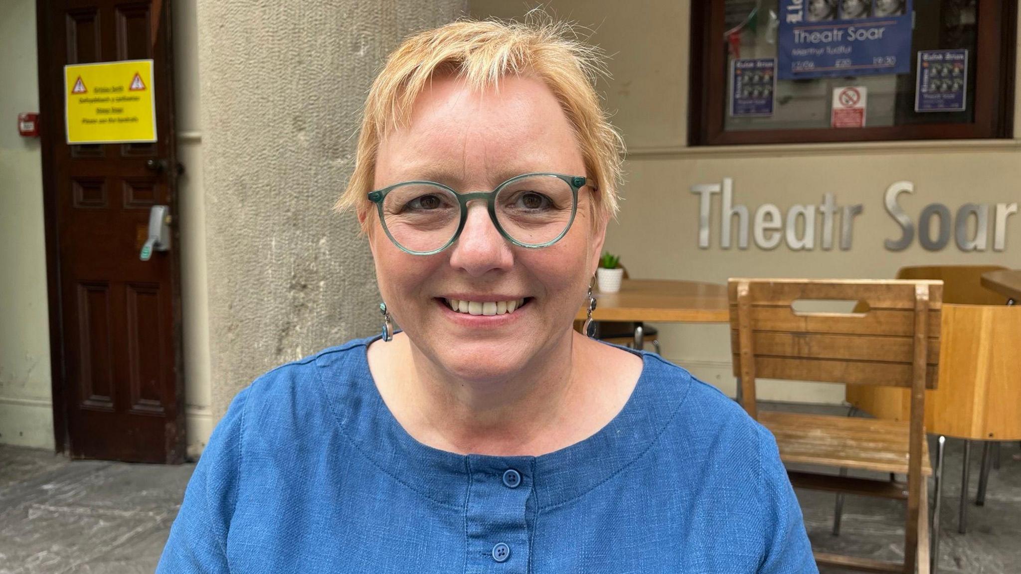 Lis McLean