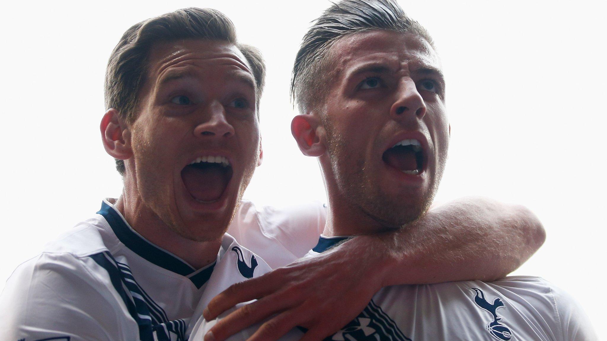 Jan Vertonghen and Toby Alderweireld celebrate