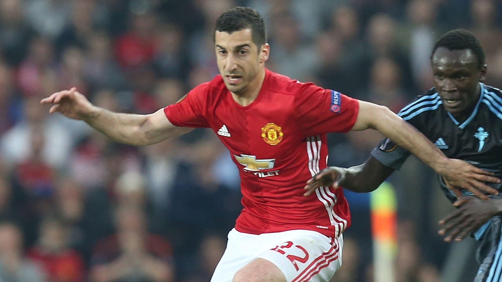 Manchester United midfielder Henrikh Mkhitaryan