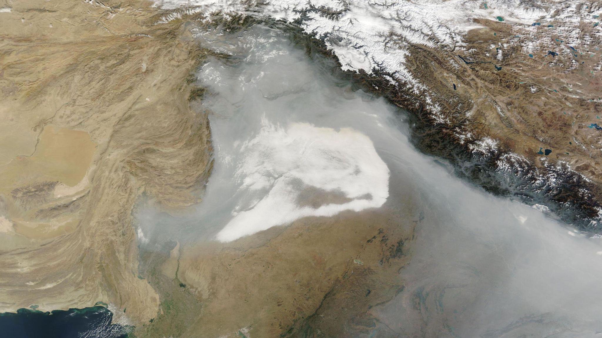 smog cloud over south asia