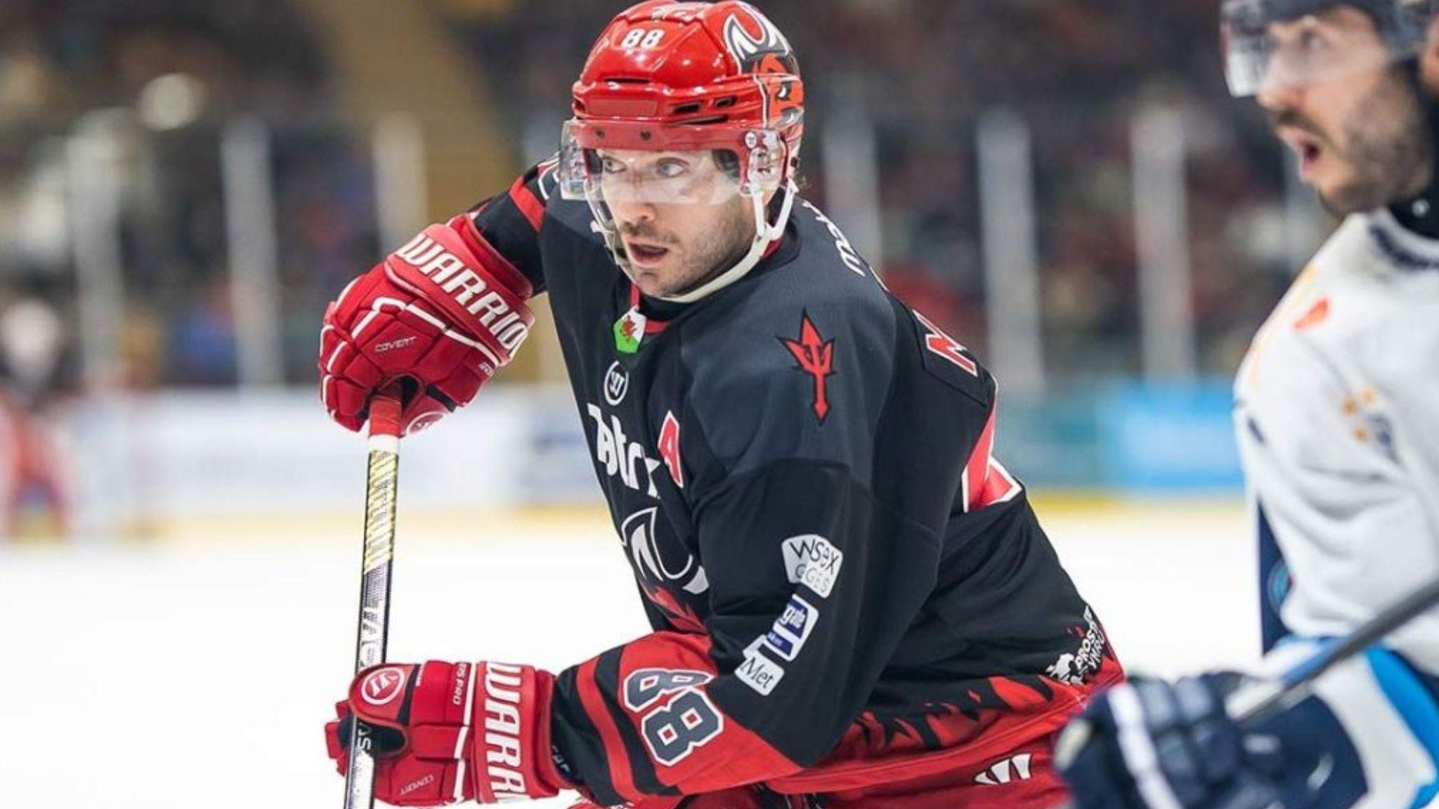 Joey Martin of Cardiff Devils playing against Coventry Blaze