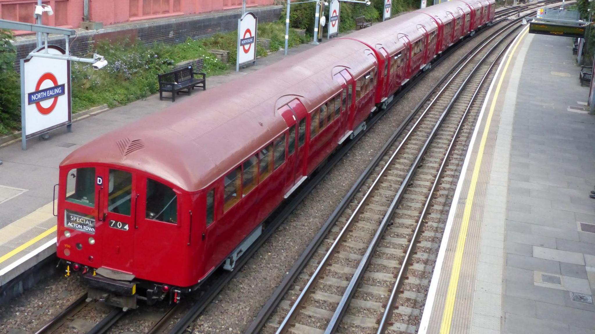 1938 Tube carriage