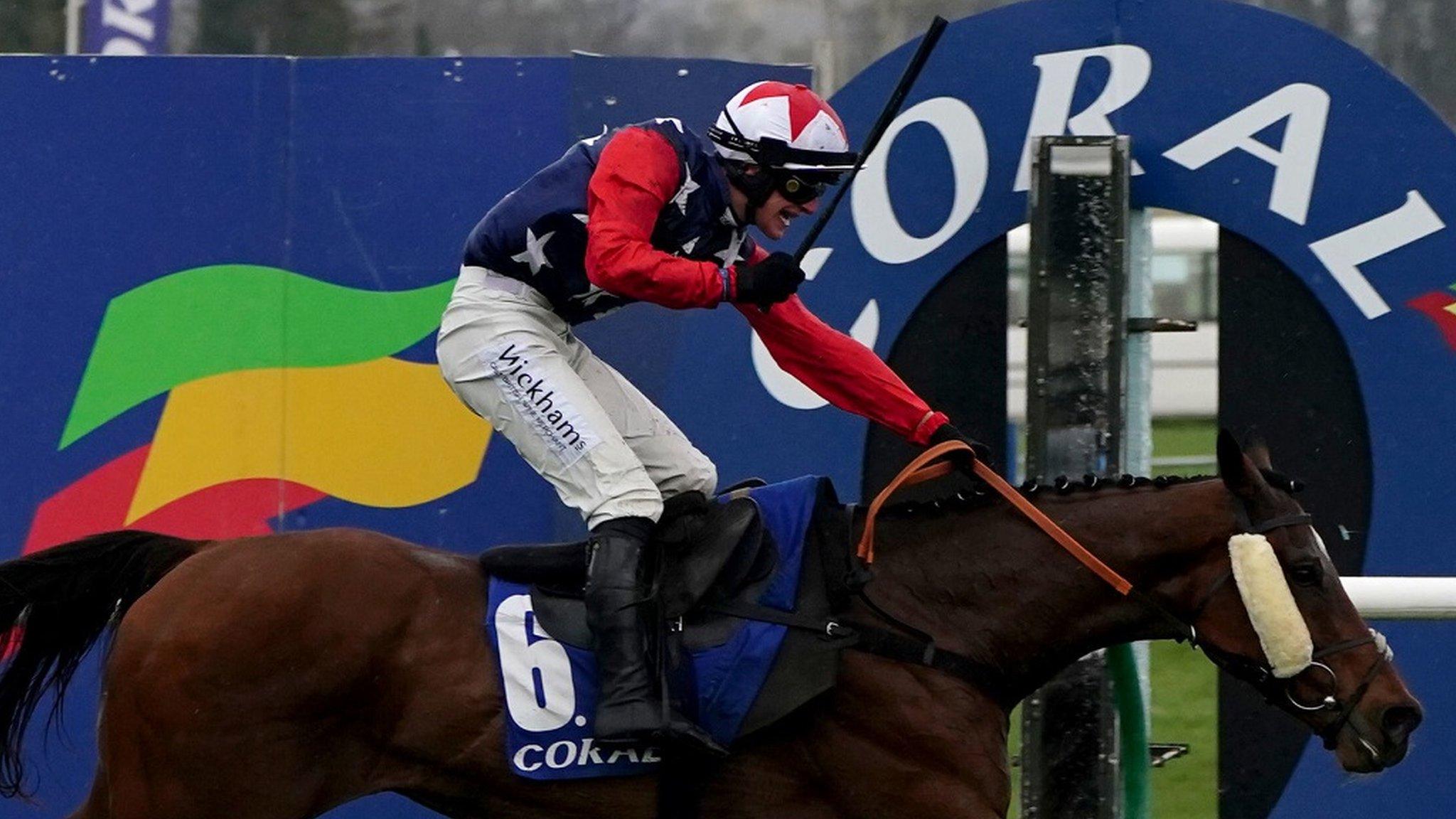 Kitty's Light wins the Scottish Grand National