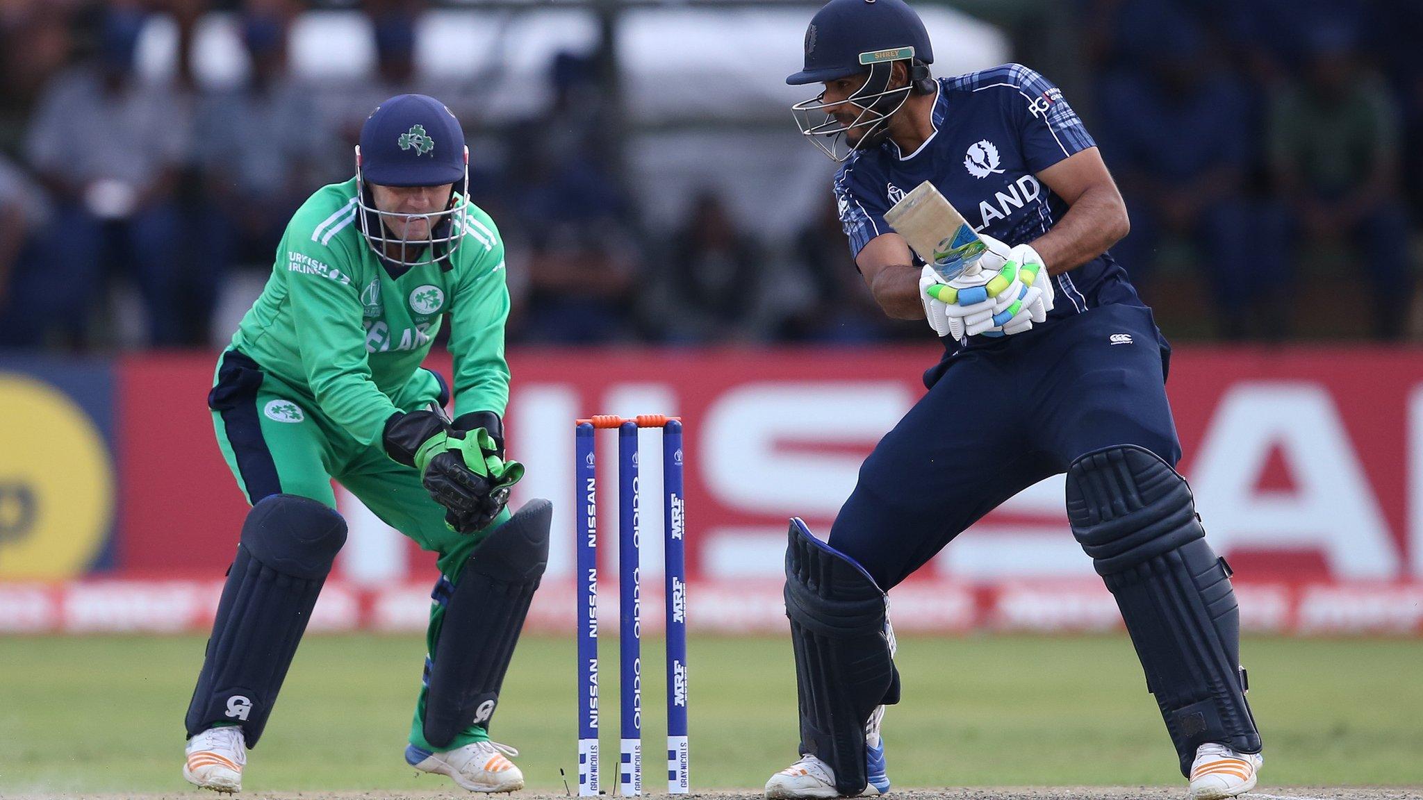 Ireland's Niall O'Brien and Scotland's Safyaan Sharif