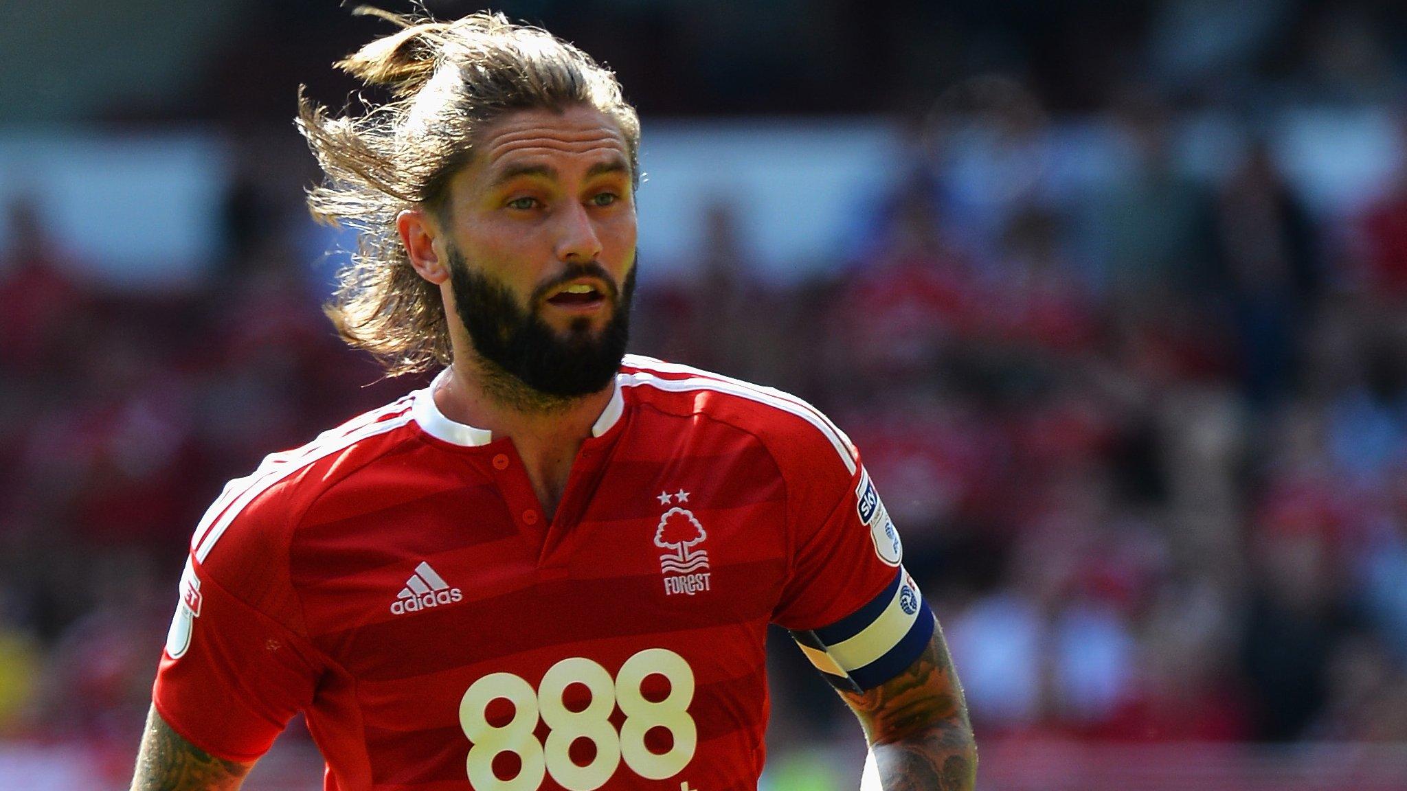 Henri Lansbury in action for Nottingham Forest