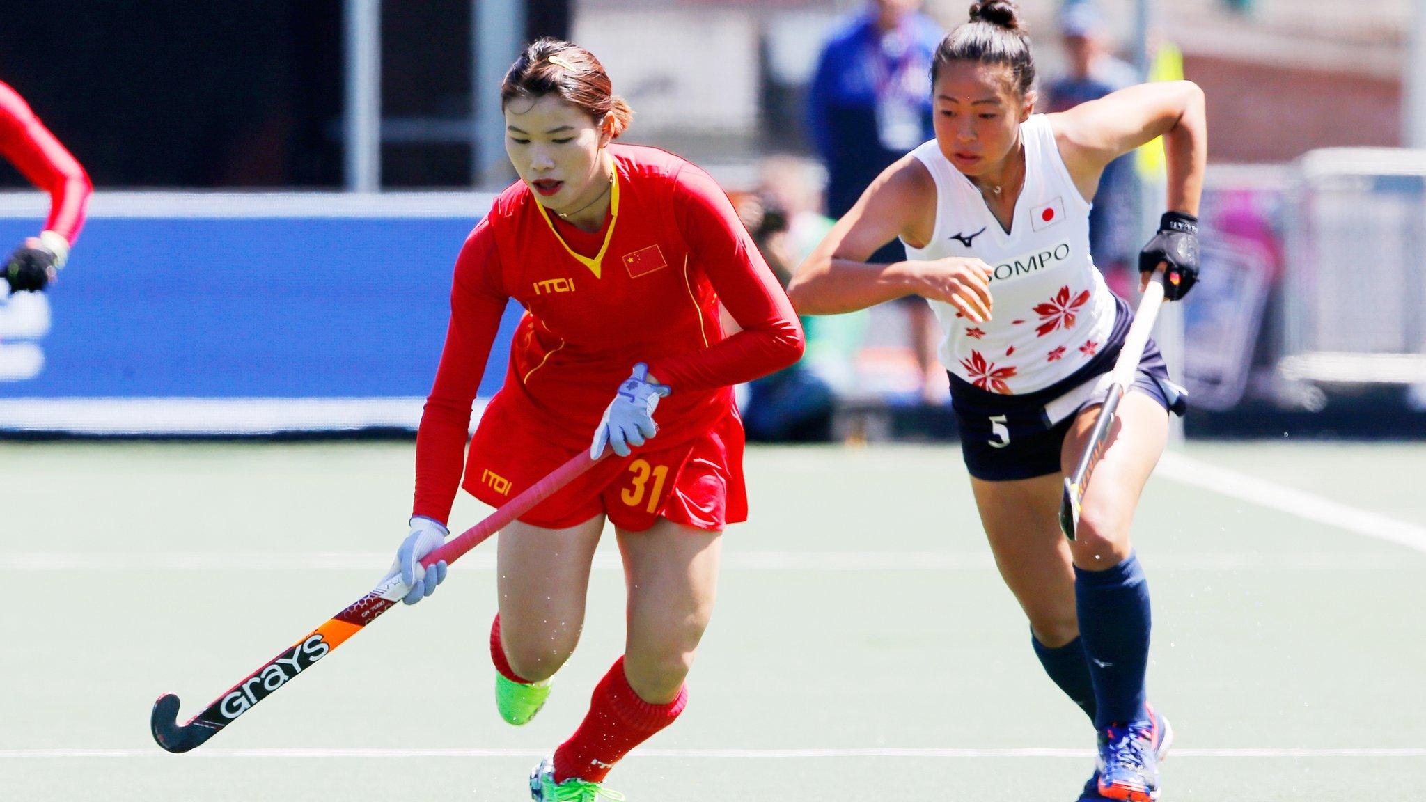 Jiaqi Zhong of China women and Yu Asai of Japan women during the Rabobank 4-Nations trophy match between Japan v China at the Hockeyclub Breda on June 26, 2018 in Breda Netherlands (Photo by Soccrates/Getty Images)