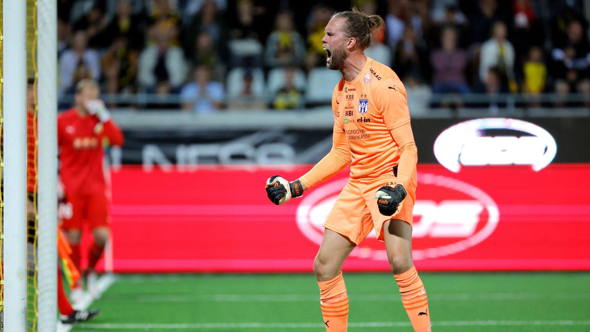 Goalkeeper Nils Jonatan Johansson