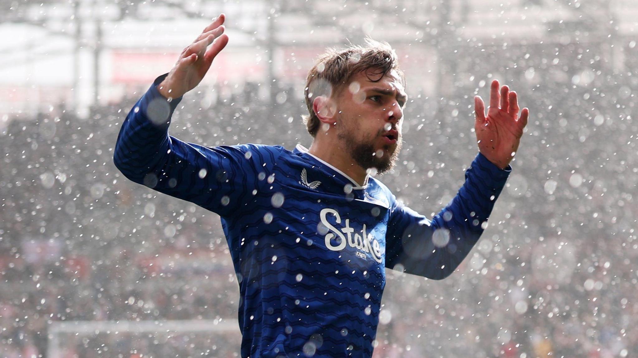 Kiernan Dewsbury-Hall celebrates his equaliser for Everton