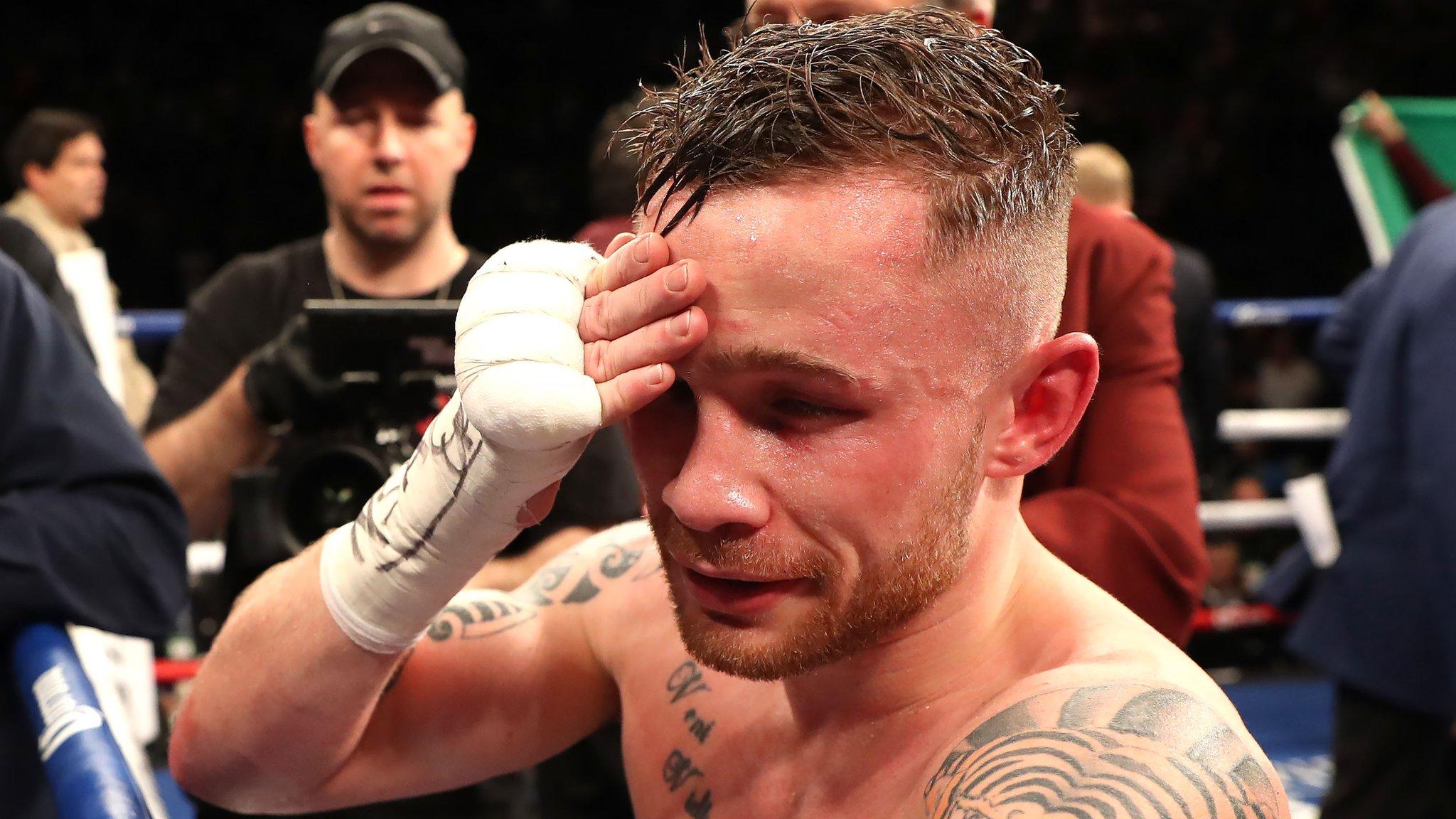 Carl Frampton was beaten on points by Leo Santa Cruz