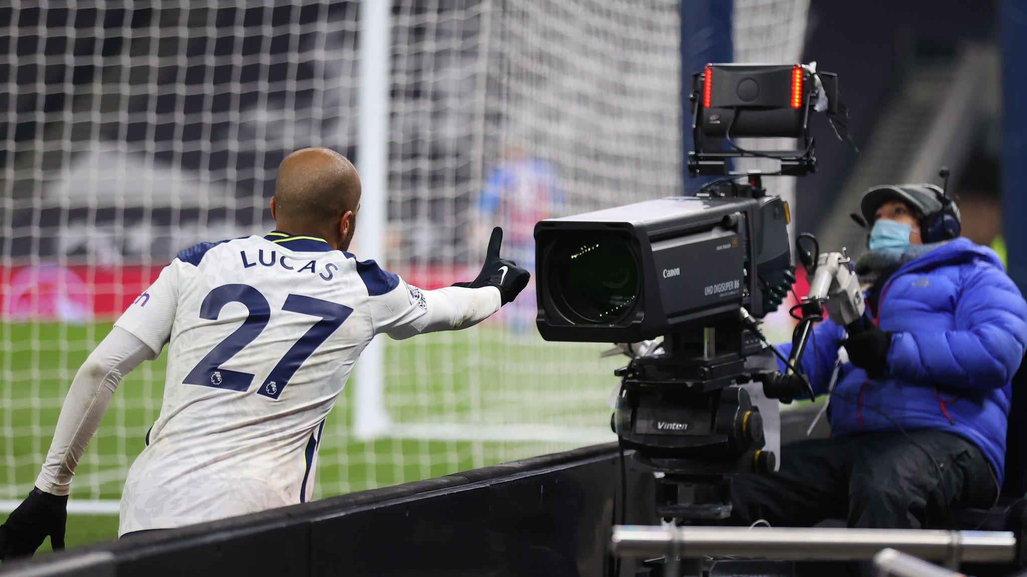 Lucas Moura celebrates for Spurs