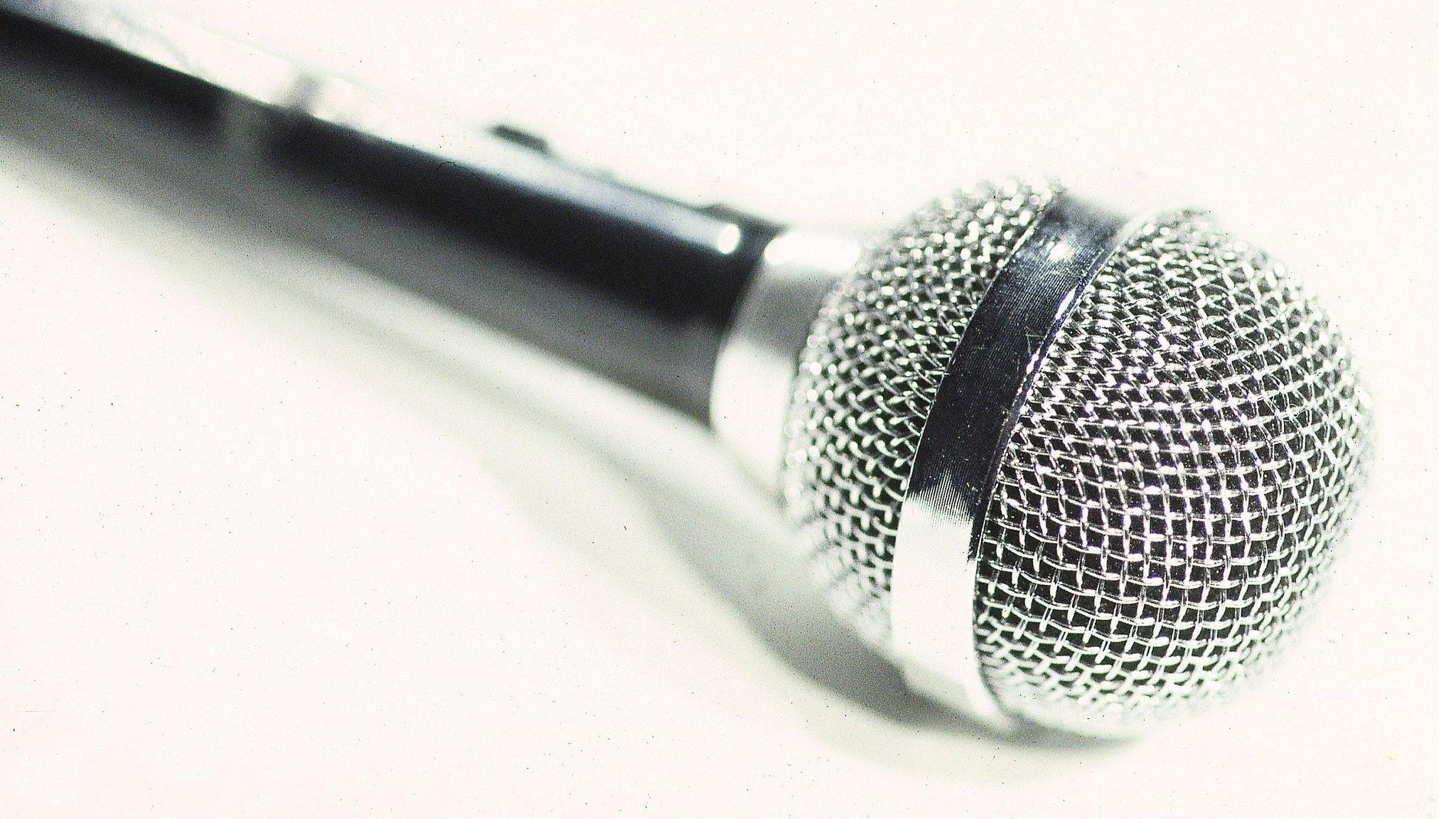 microphone