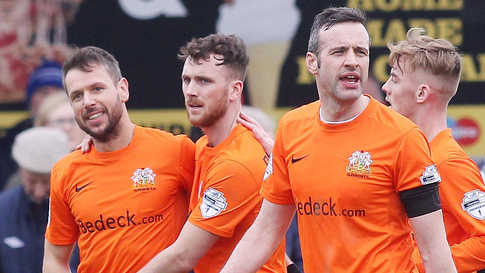 Declan O'Brien grabbed a brace for Glenavon against Warrenpoint Town at Milltown