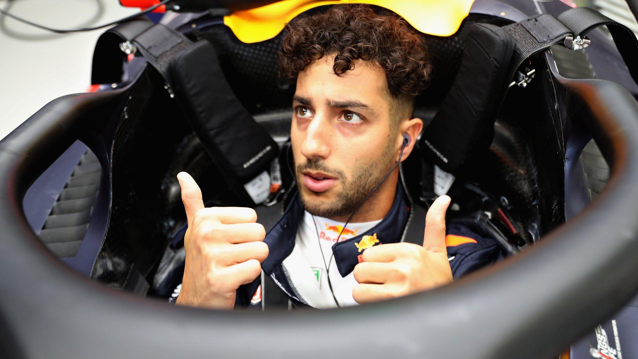 Daniel Ricciardo in action at the Singapore Grand Prix