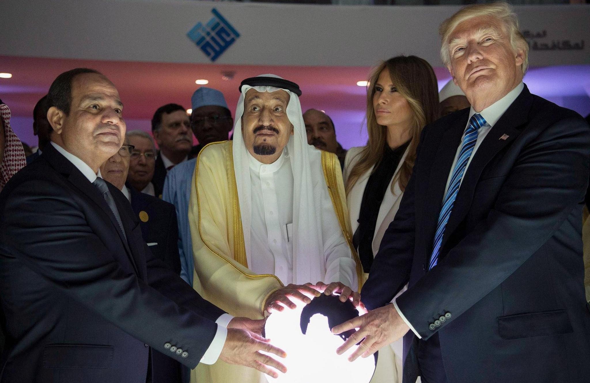 US President Donald Trump with wife Melania, and Saudi Arabia's King Salman (centre) and Egyptian President al-Sisi (left) in Riyadh in May