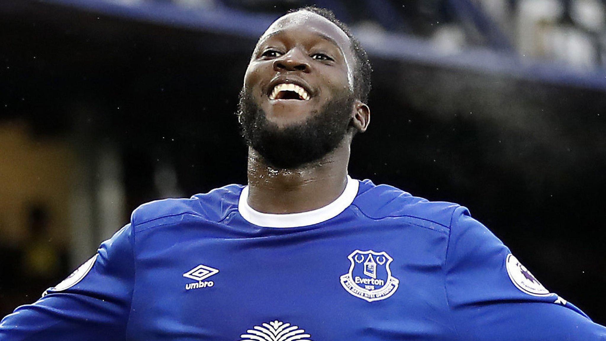 Everton striker Romelu Lukaku celebrates scoring for Everton against Hull