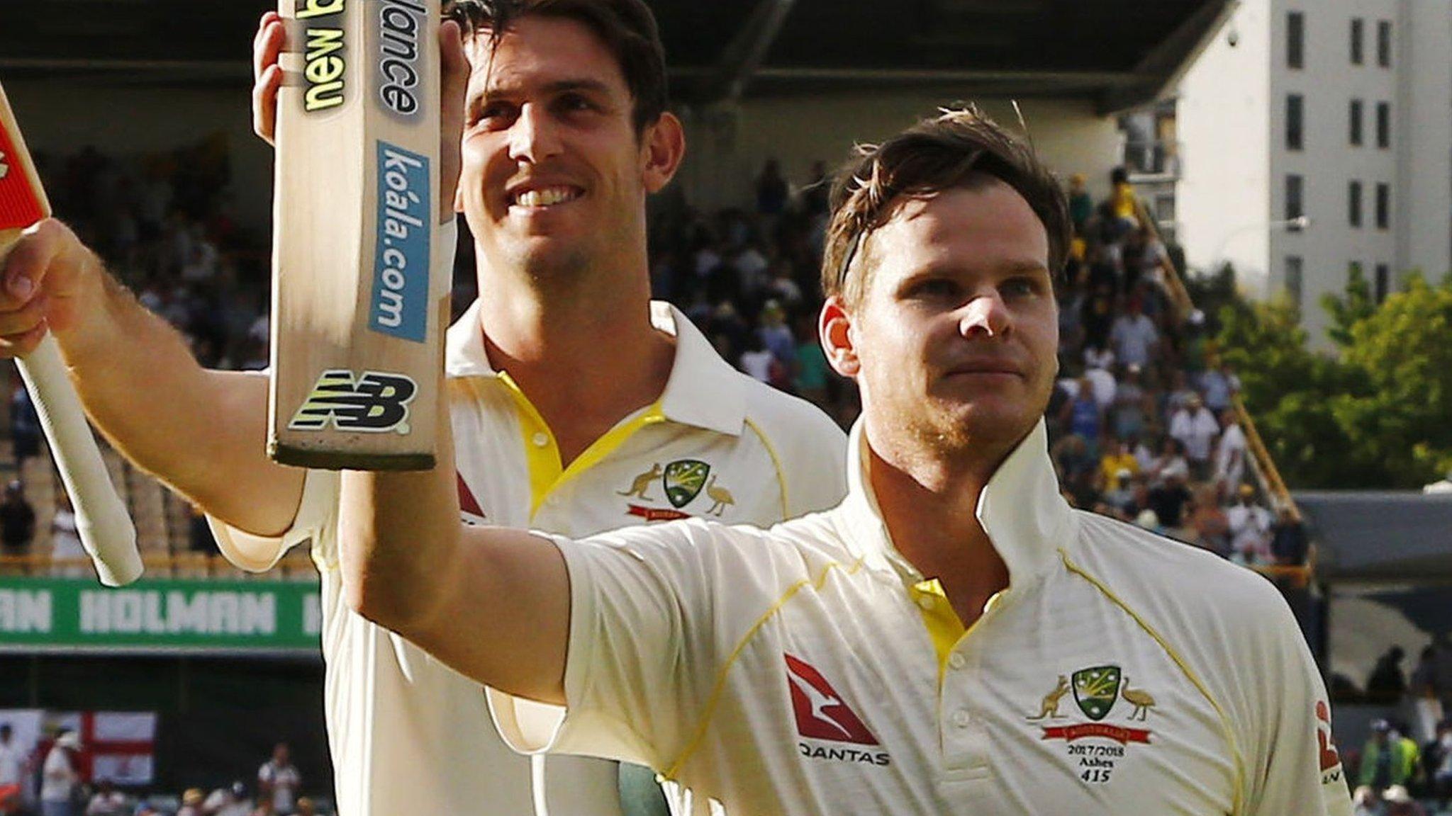 Steve Smith & Mitchell Marsh raise their bat