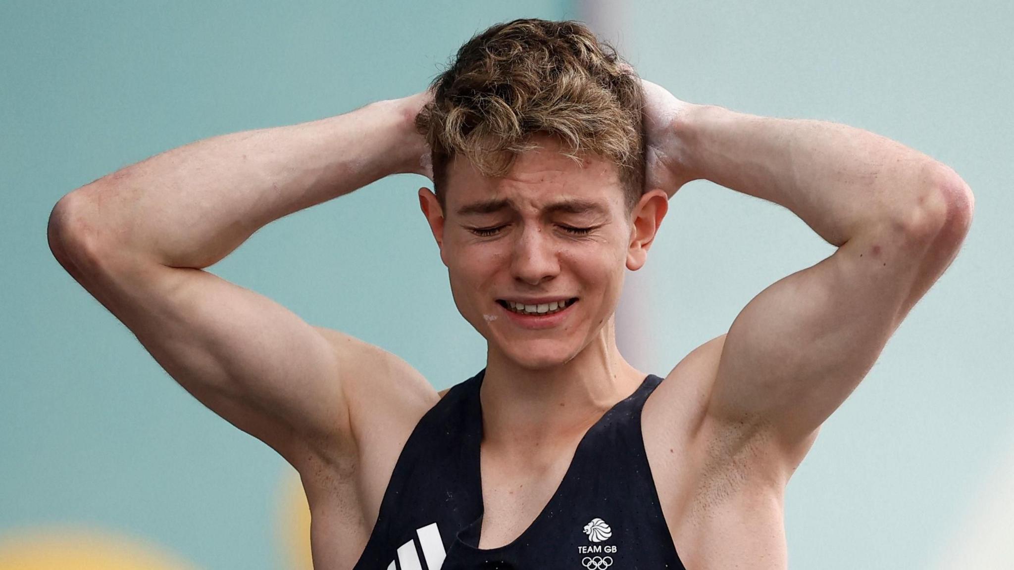 GB's Toby Roberts celebrates winning gold