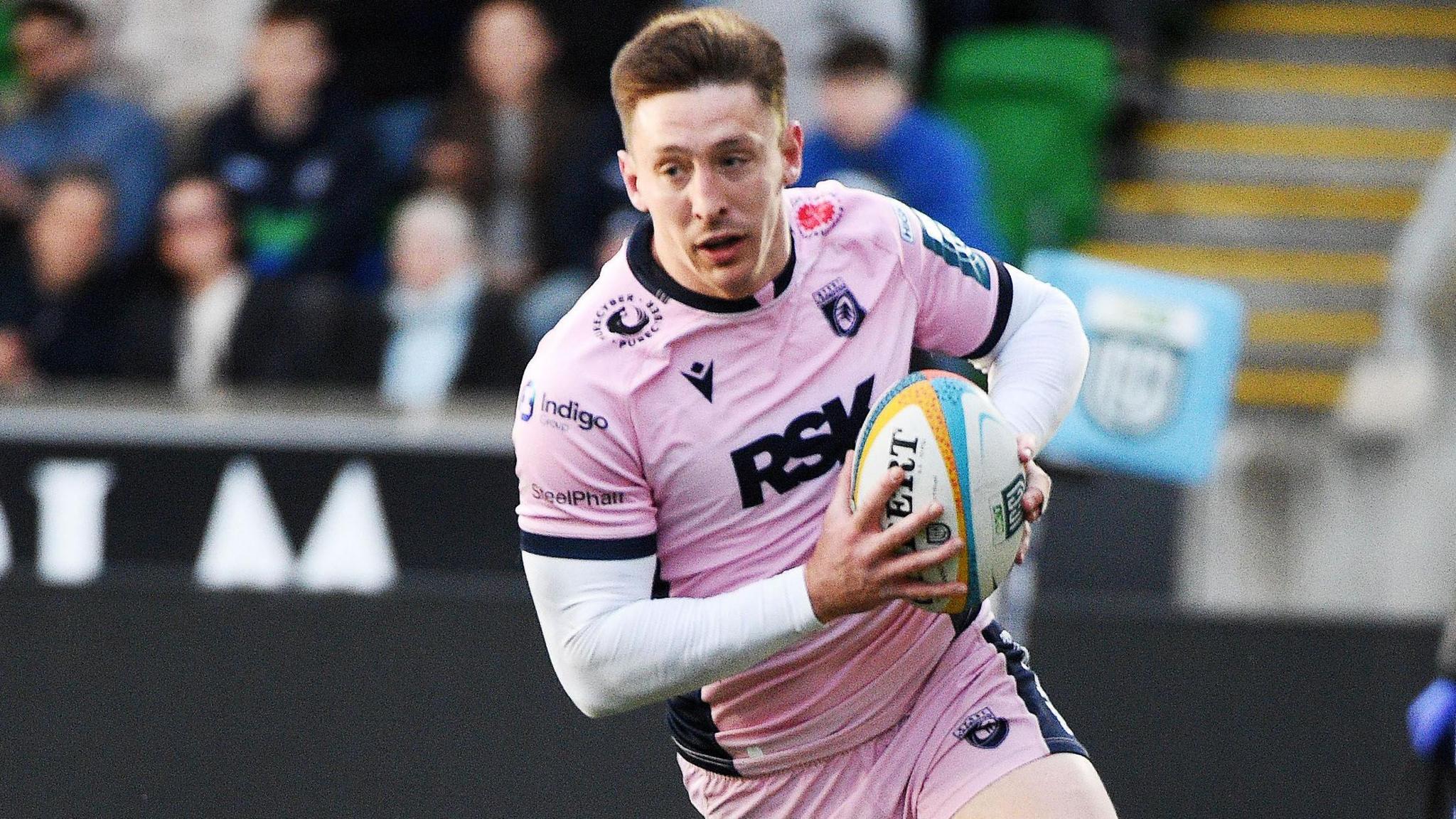 Josh Adams scores a try for Cardiff at Glasgow