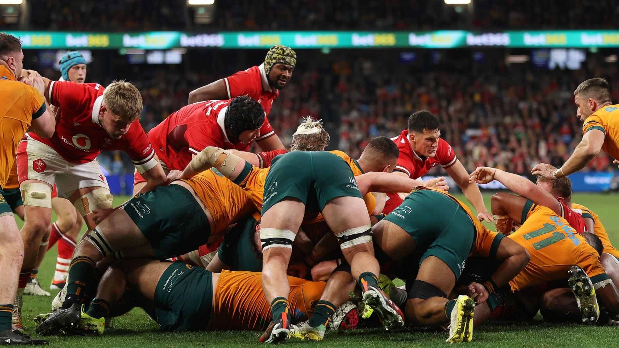 Wales get a penalty try in the first Test against Australia in Sydney