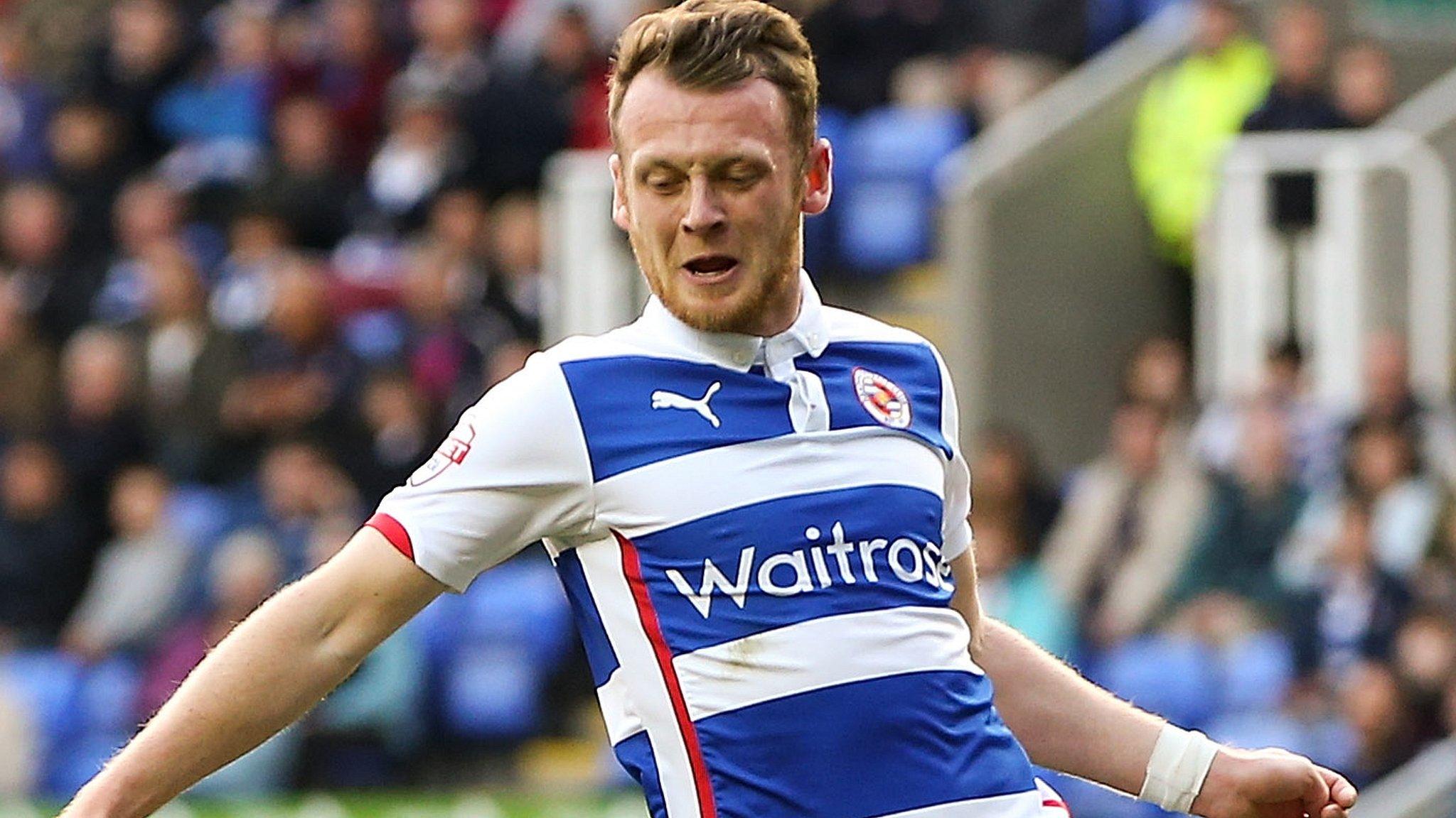 Reading's Jake Taylor has joined Motherwell on loan