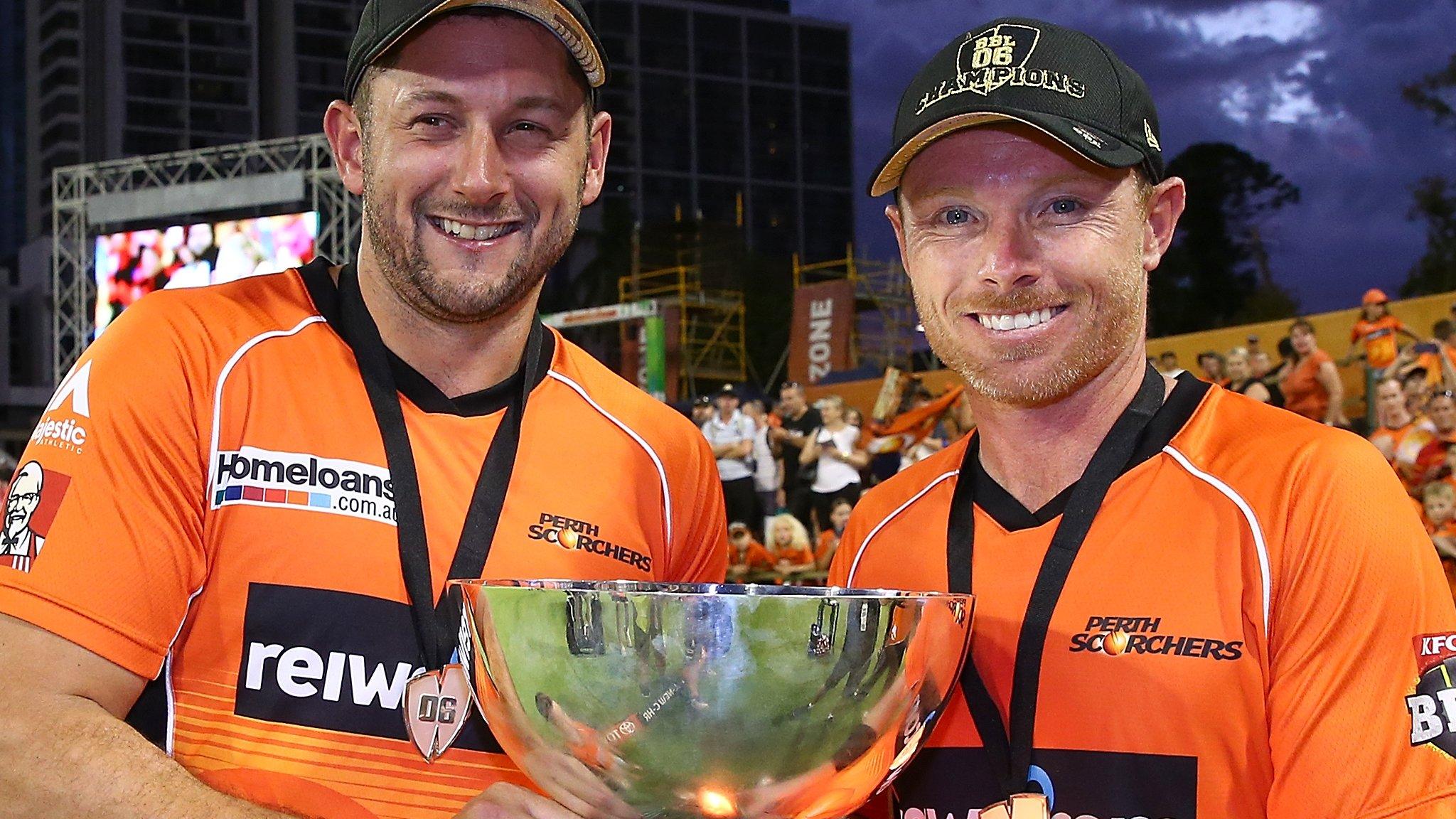 Tim Bresnan and Ian Bell holding the Big bash trophy after Perth Scorchers' victory