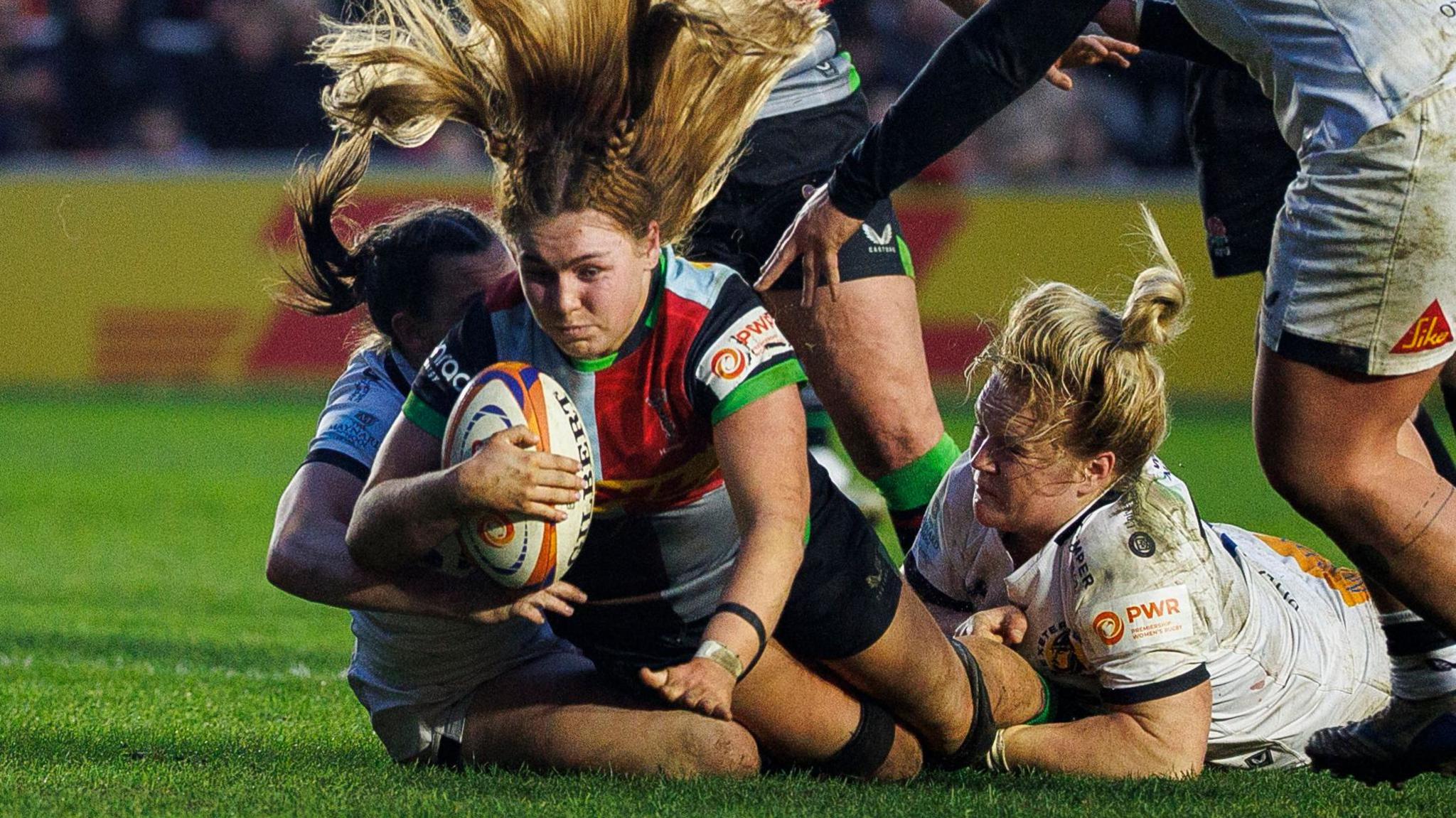Alex Callender crashes over for a try for Harlequins against Exeter