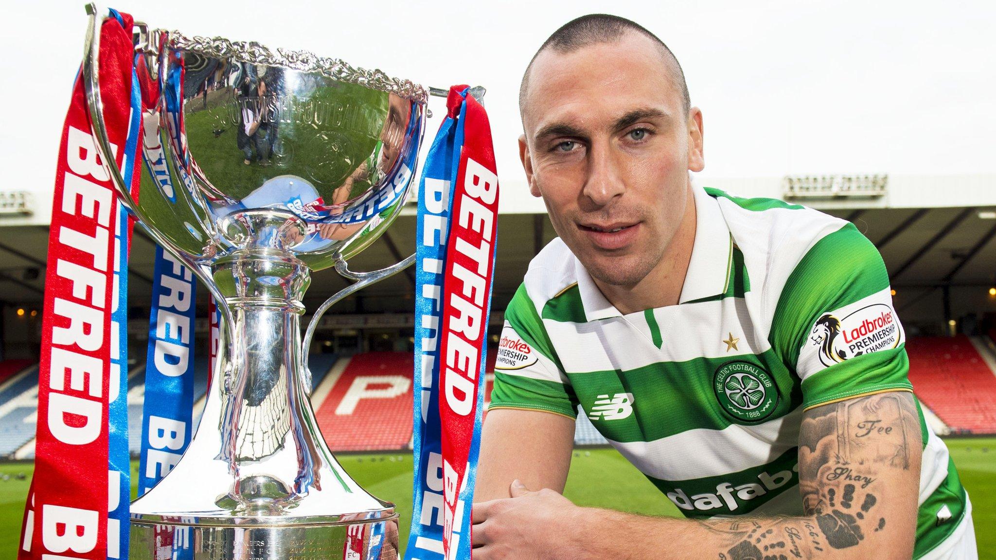 Celtic captain Scott Brown with the League Cup