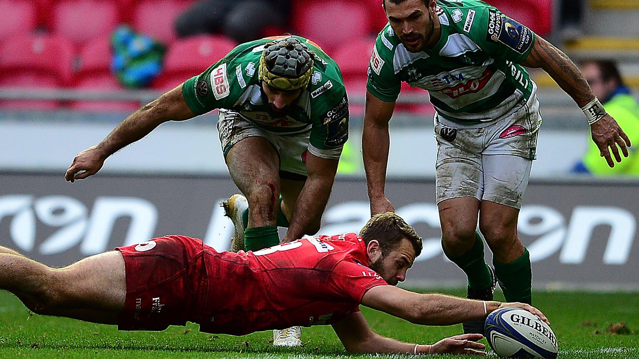 Paul Asquith scores for Scarlets