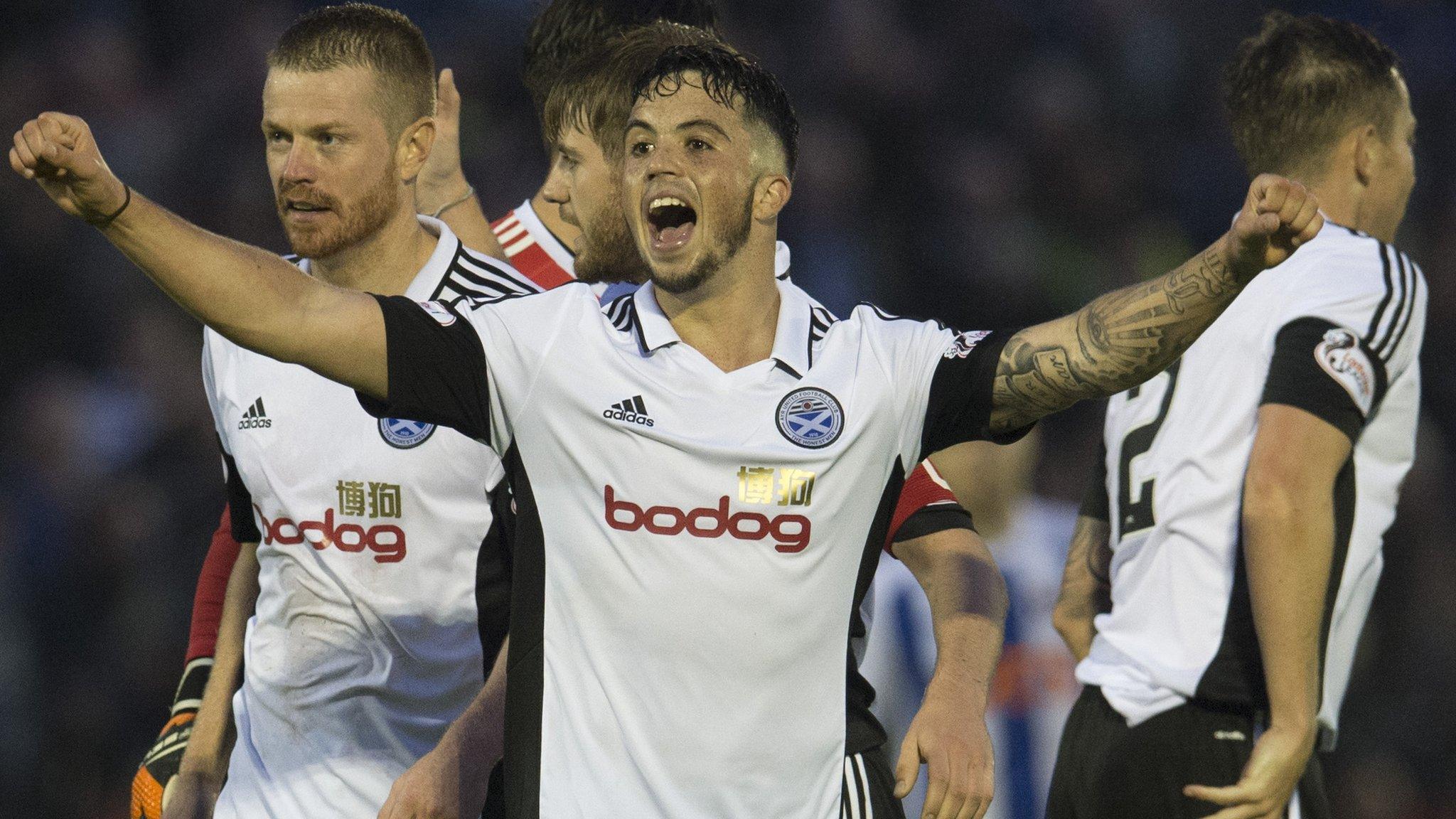 Ayr's Andy Geggan (left), Declan McDaid and Ross Docherty (centre)