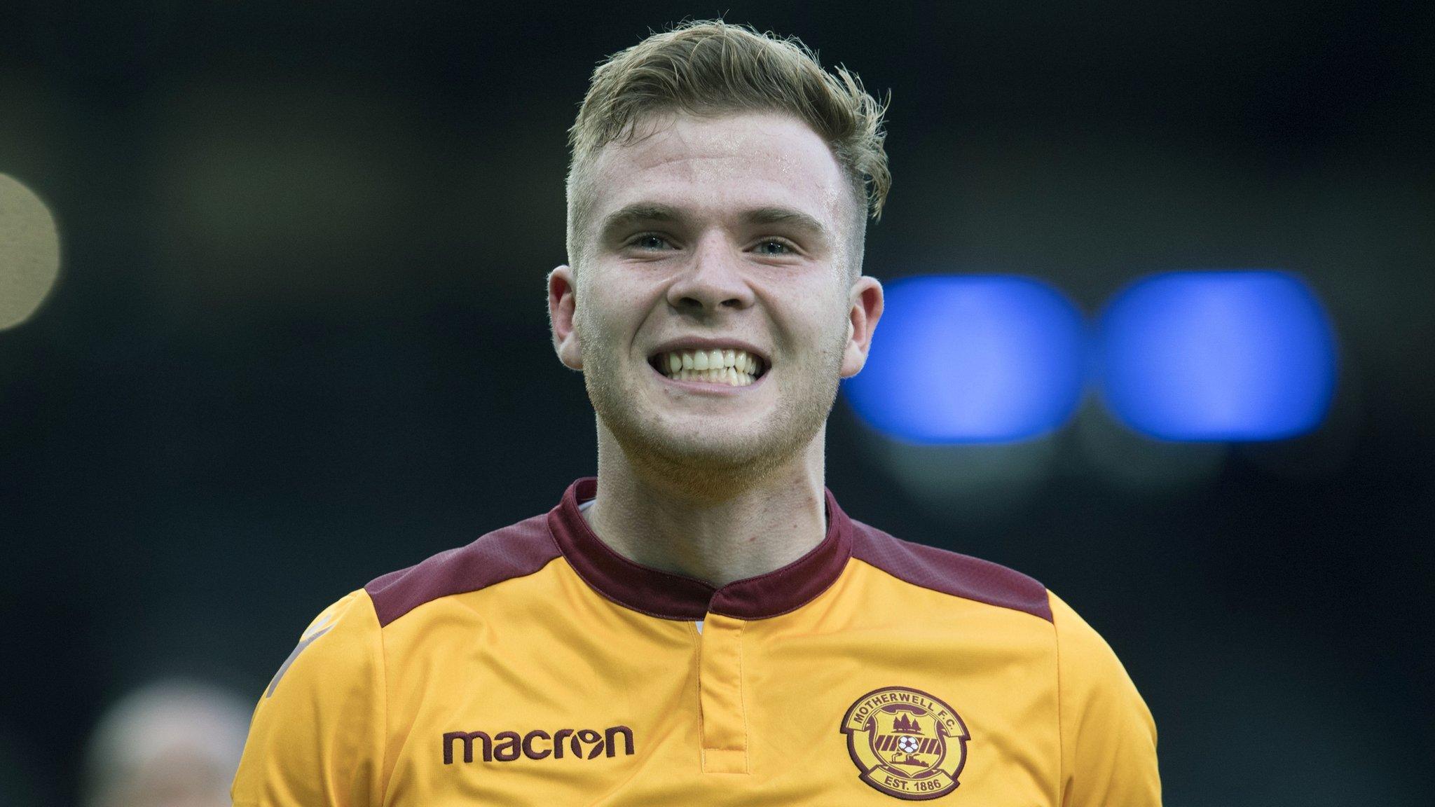 Chris Cadden in action for Motherwell