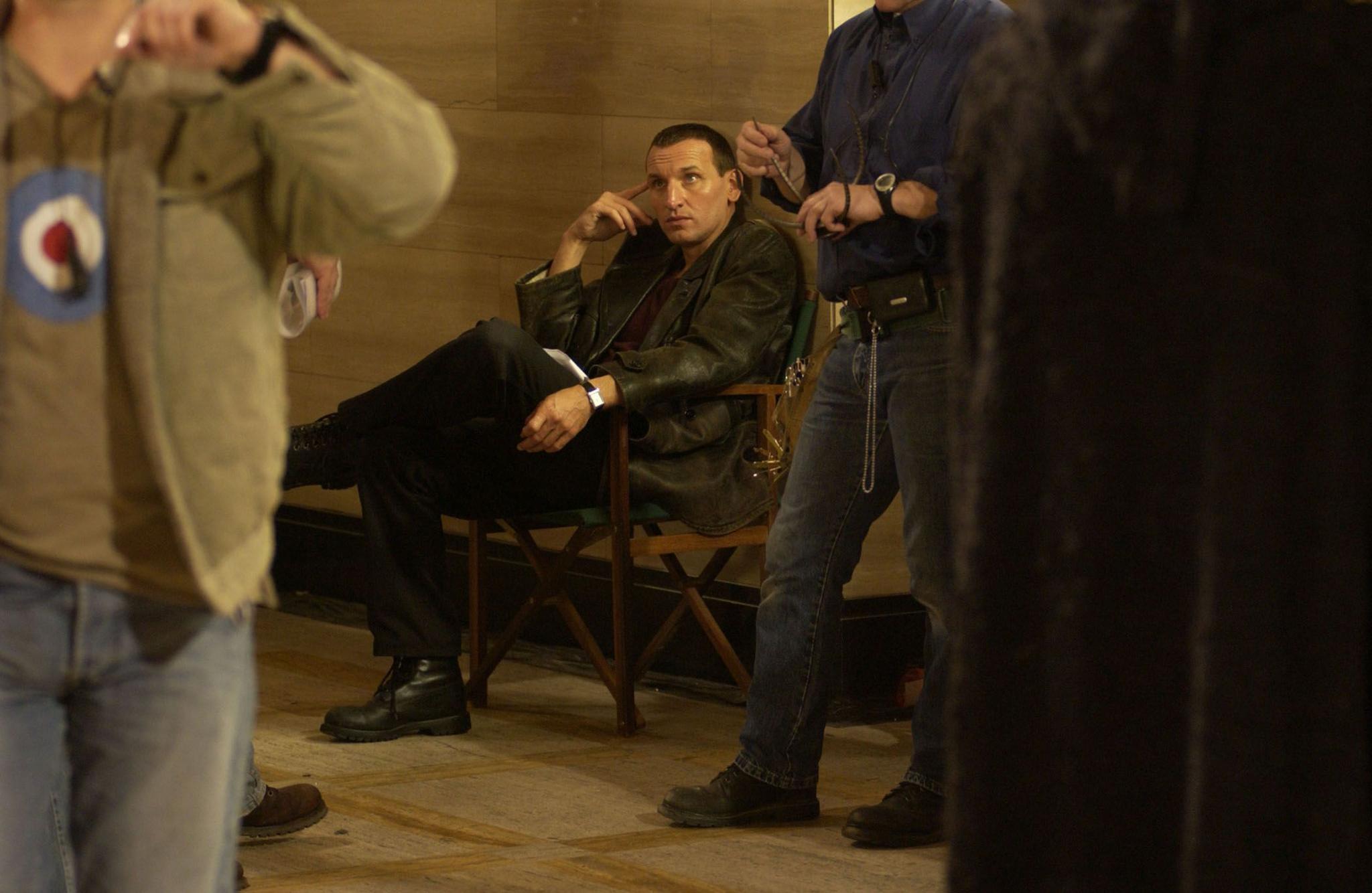 Christopher Eccleston (The Ninth Doctor) on the set of The End of The World (2005)